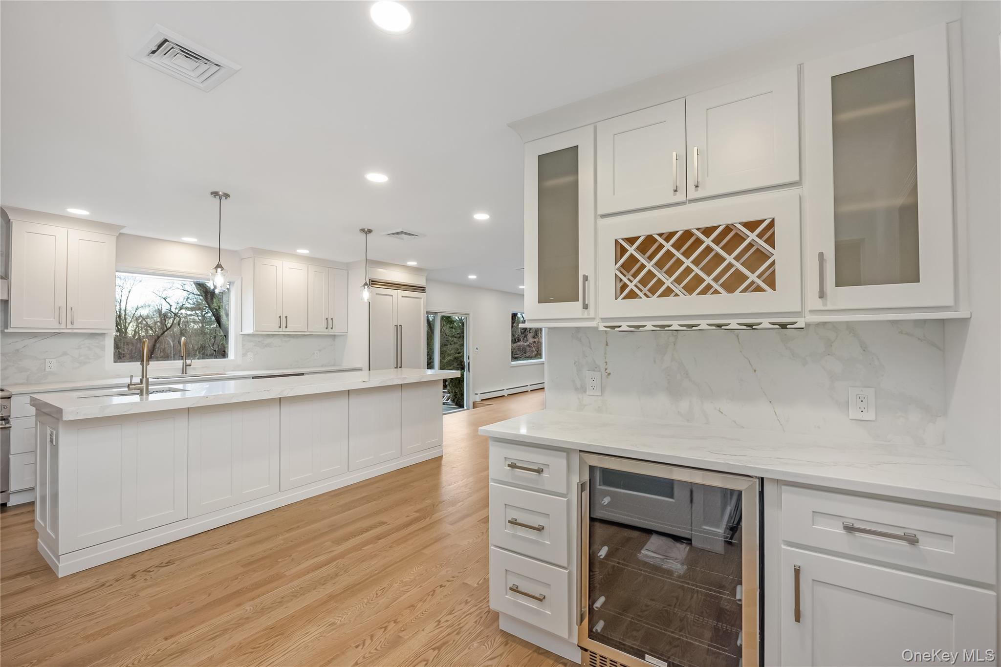 #17 photo, 20 Rolling Drive, Brookville , NY 11545