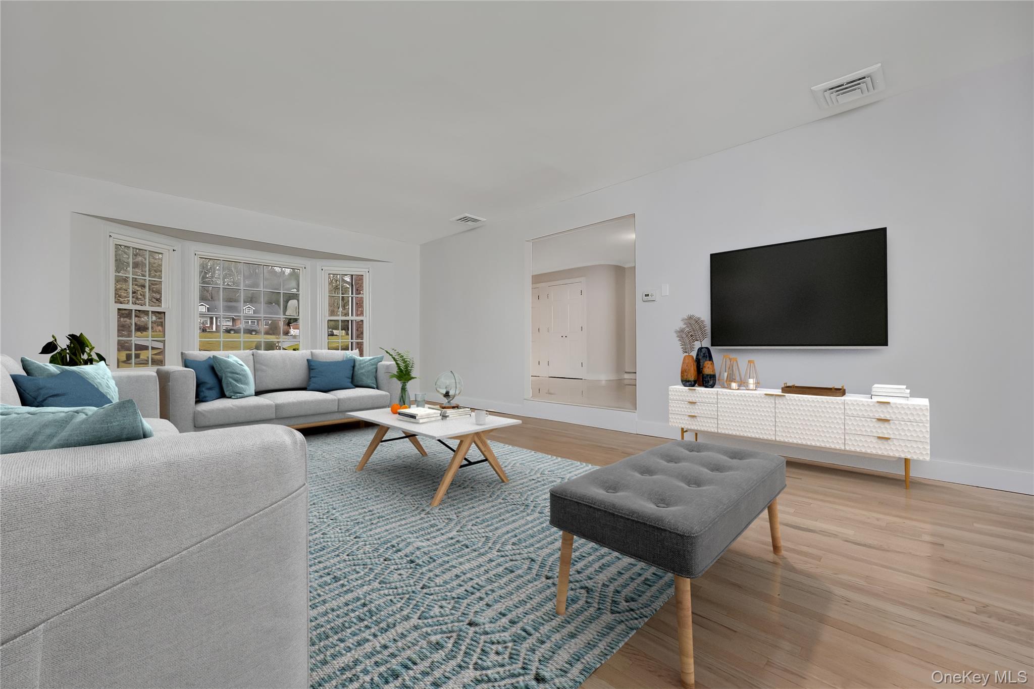 #9 photo, 20 Rolling Drive, Brookville , NY 11545