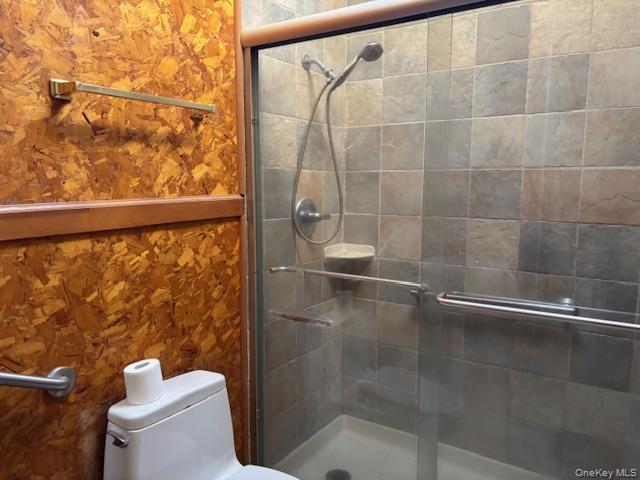 #17 photo, 94 Rosemary Lane, 롱 아일랜드 Centereach , NY 11720