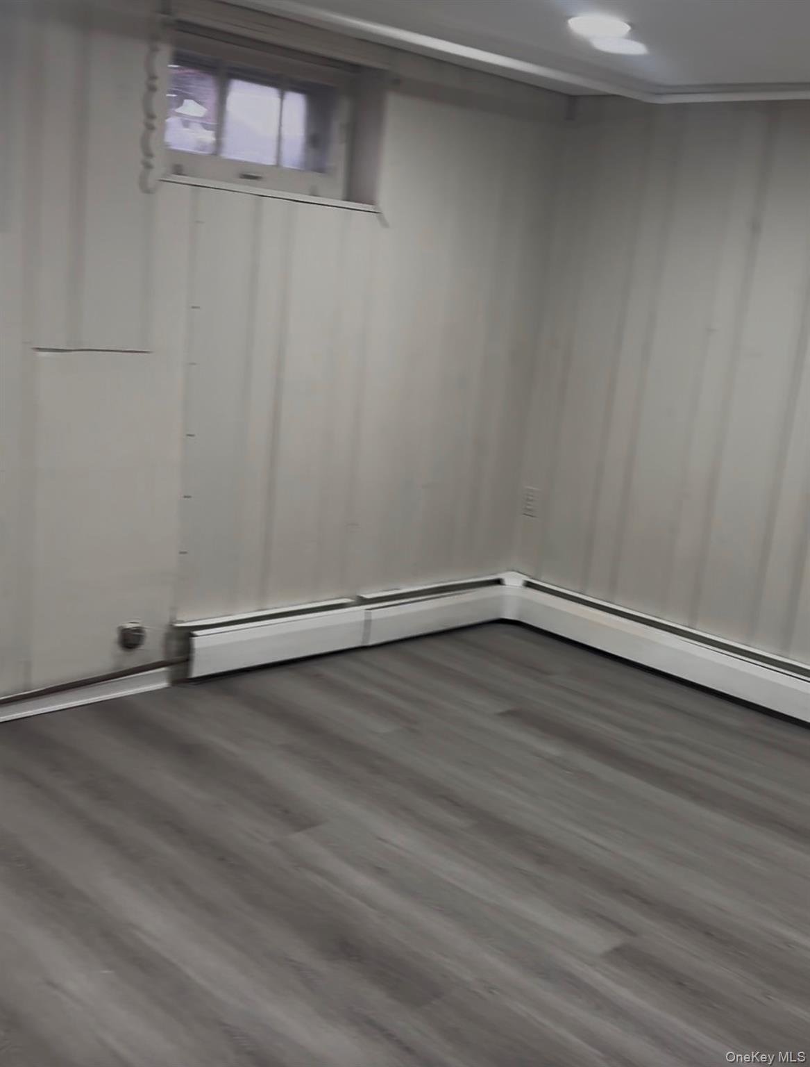 #3 photo, 92 Lawrence Street, नासाउ काउंटी South Farmingdale , NY 11735