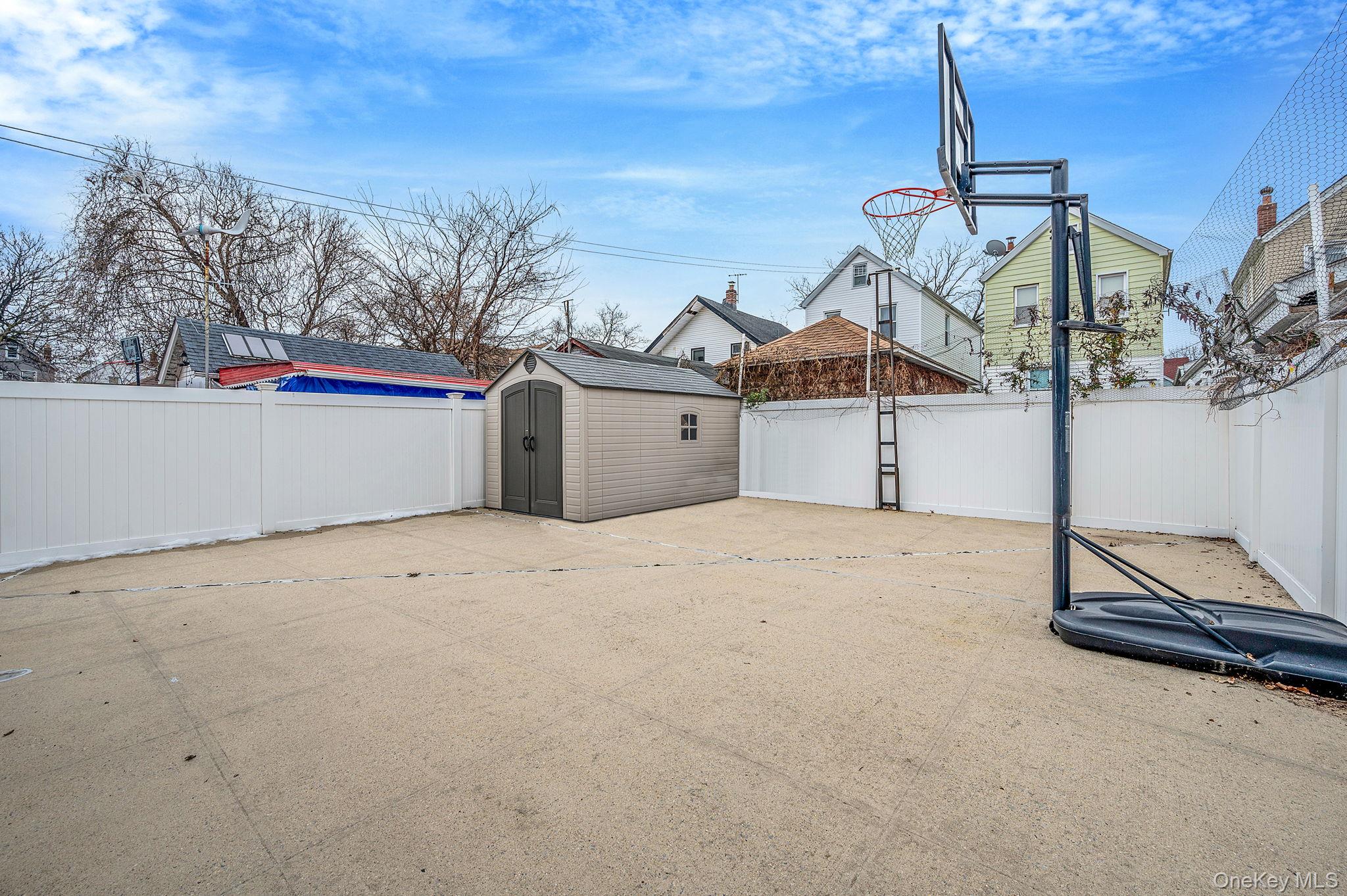 #12 photo, 10934 124th Street, Куинс ‖ South Ozone Park , NY 11420