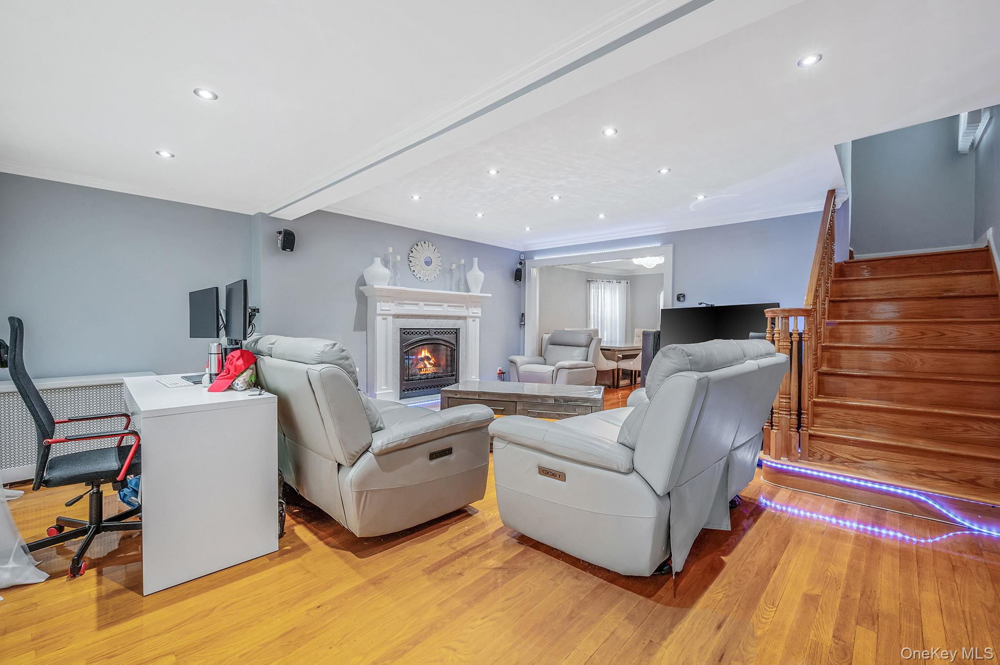 #13 photo, 10934 124th Street, Куинс ‖ South Ozone Park , NY 11420