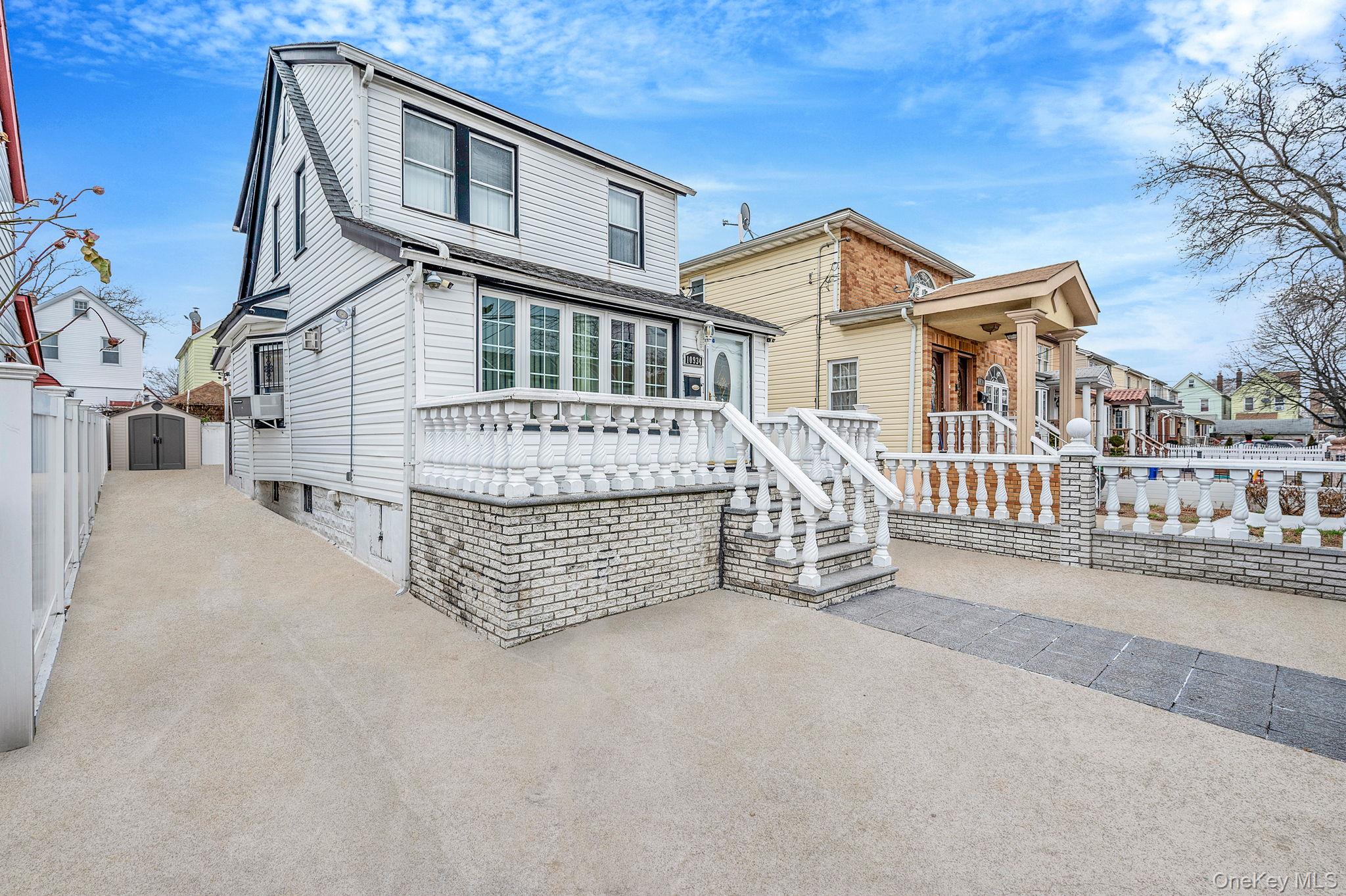 #2 photo, 10934 124th Street, Куинс ‖ South Ozone Park , NY 11420