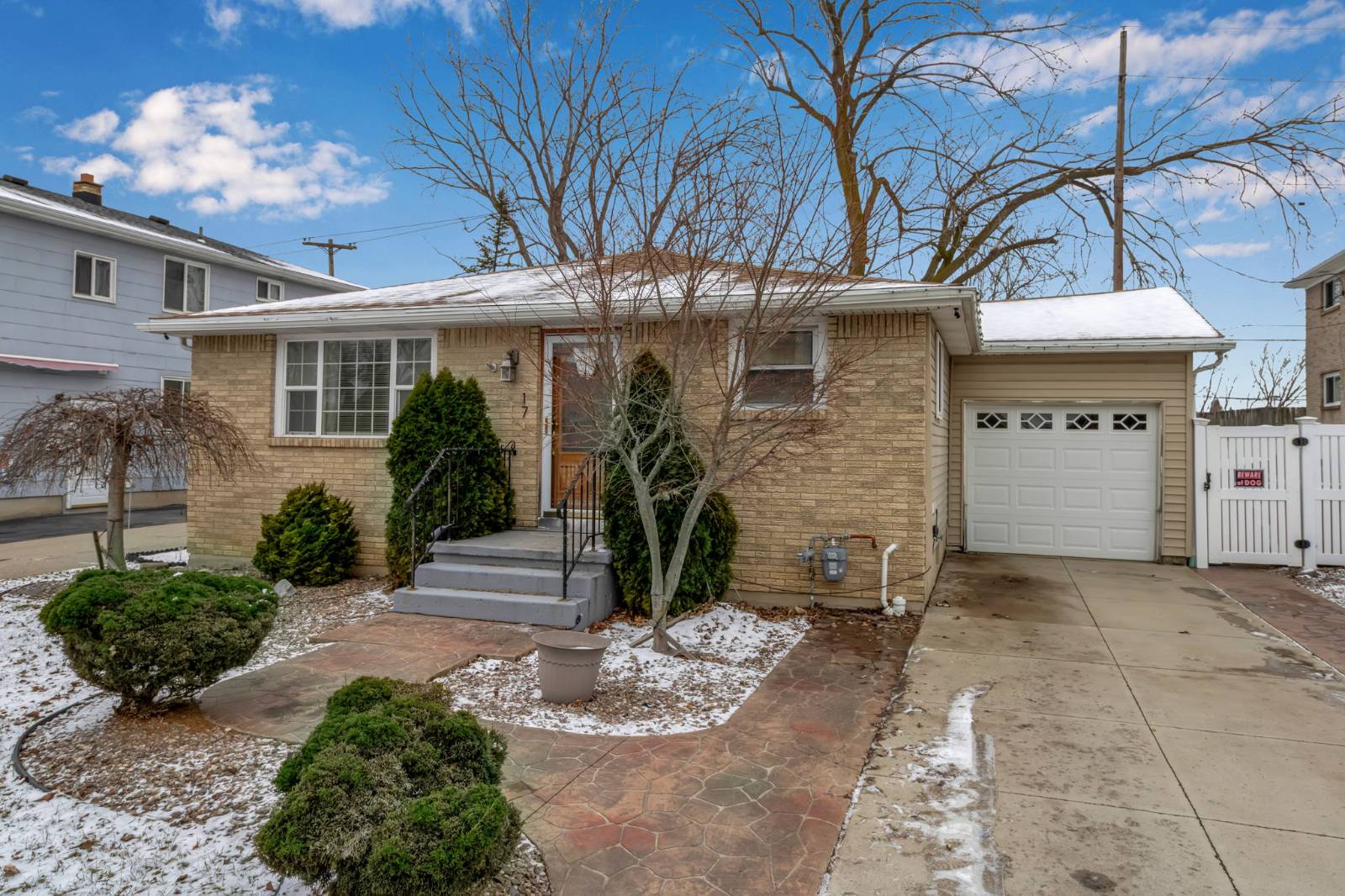 #2 photo, 17 Fath Dr, Cheektowaga , NY 14225