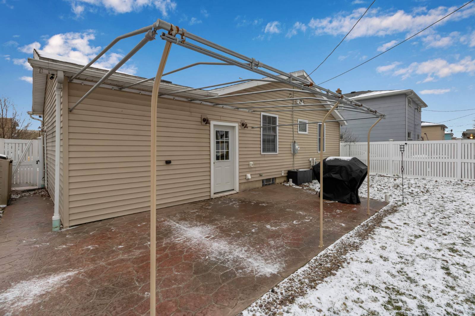 #5 photo, 17 Fath Dr, Cheektowaga , NY 14225