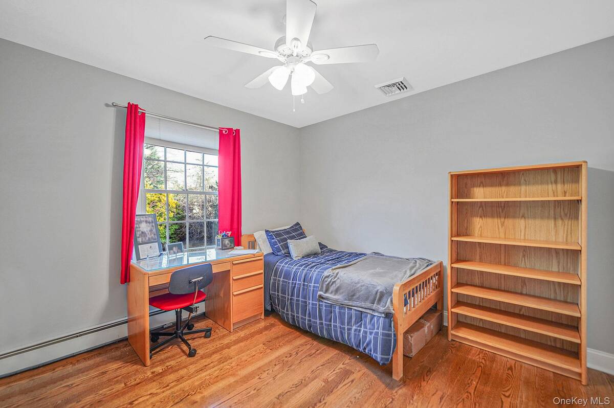 #19 photo, 39 13th Avenue, מחוז סאפוק Ronkonkoma , NY 11779