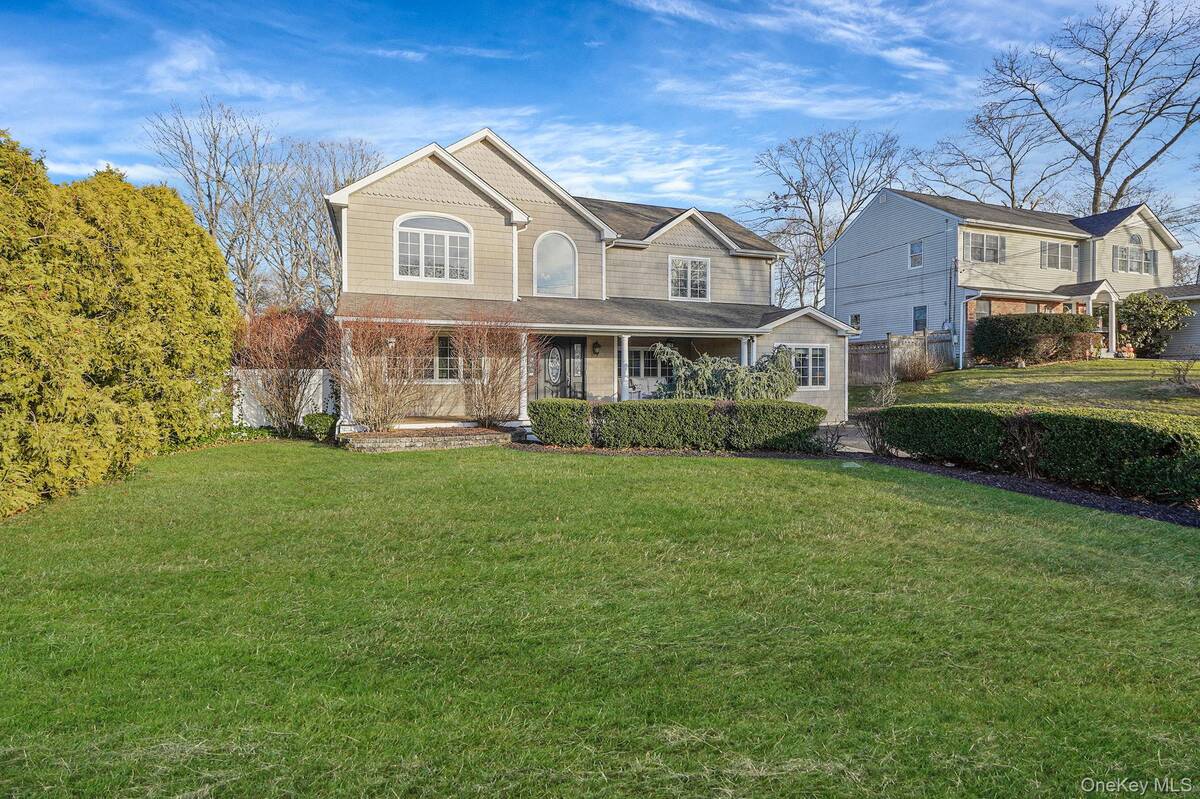 #2 photo, 39 13th Avenue, מחוז סאפוק Ronkonkoma , NY 11779