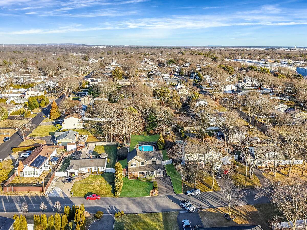 #25 photo, 39 13th Avenue, מחוז סאפוק Ronkonkoma , NY 11779