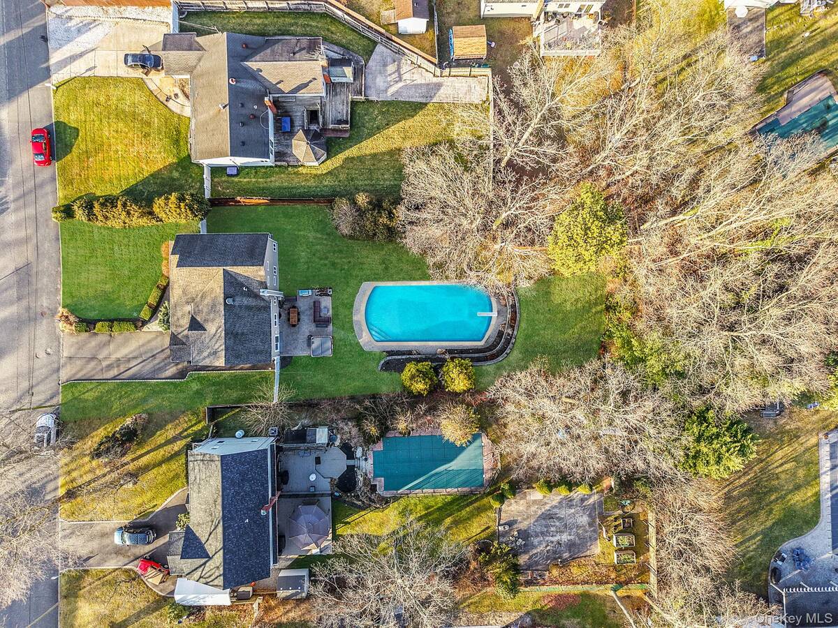 #26 photo, 39 13th Avenue, מחוז סאפוק Ronkonkoma , NY 11779