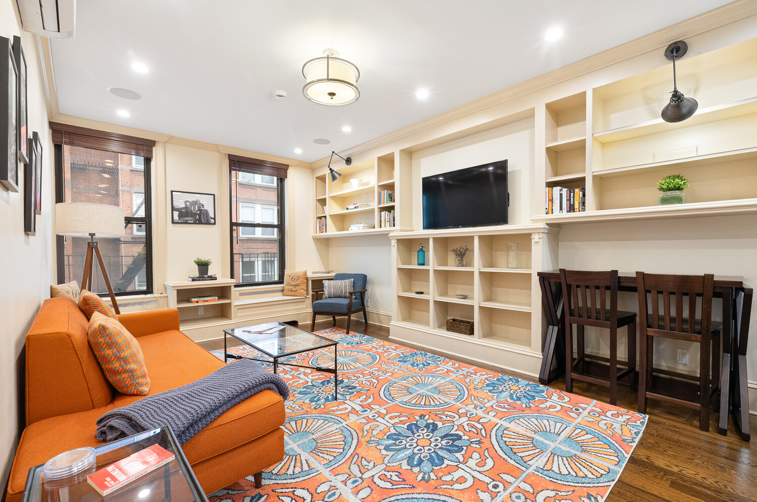 #1 photo, 69 PINEAPPLE Street, Бруклин ‖ Brooklyn Heights , NY 11201