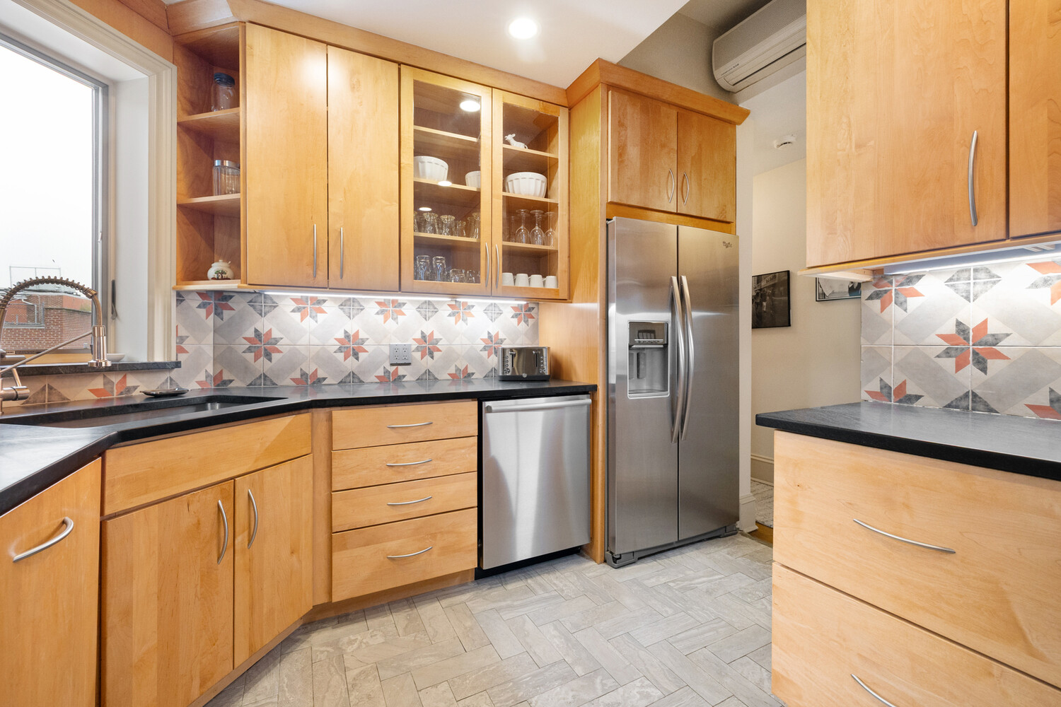 #6 photo, 69 PINEAPPLE Street, Бруклин ‖ Brooklyn Heights , NY 11201