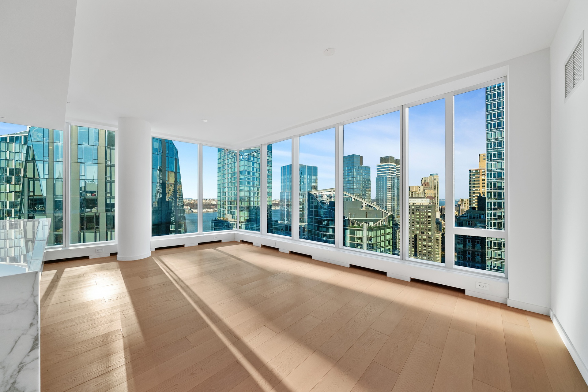 #6 photo, 1 W End Avenue, 맨해튼 Lincoln Square , NY 10023