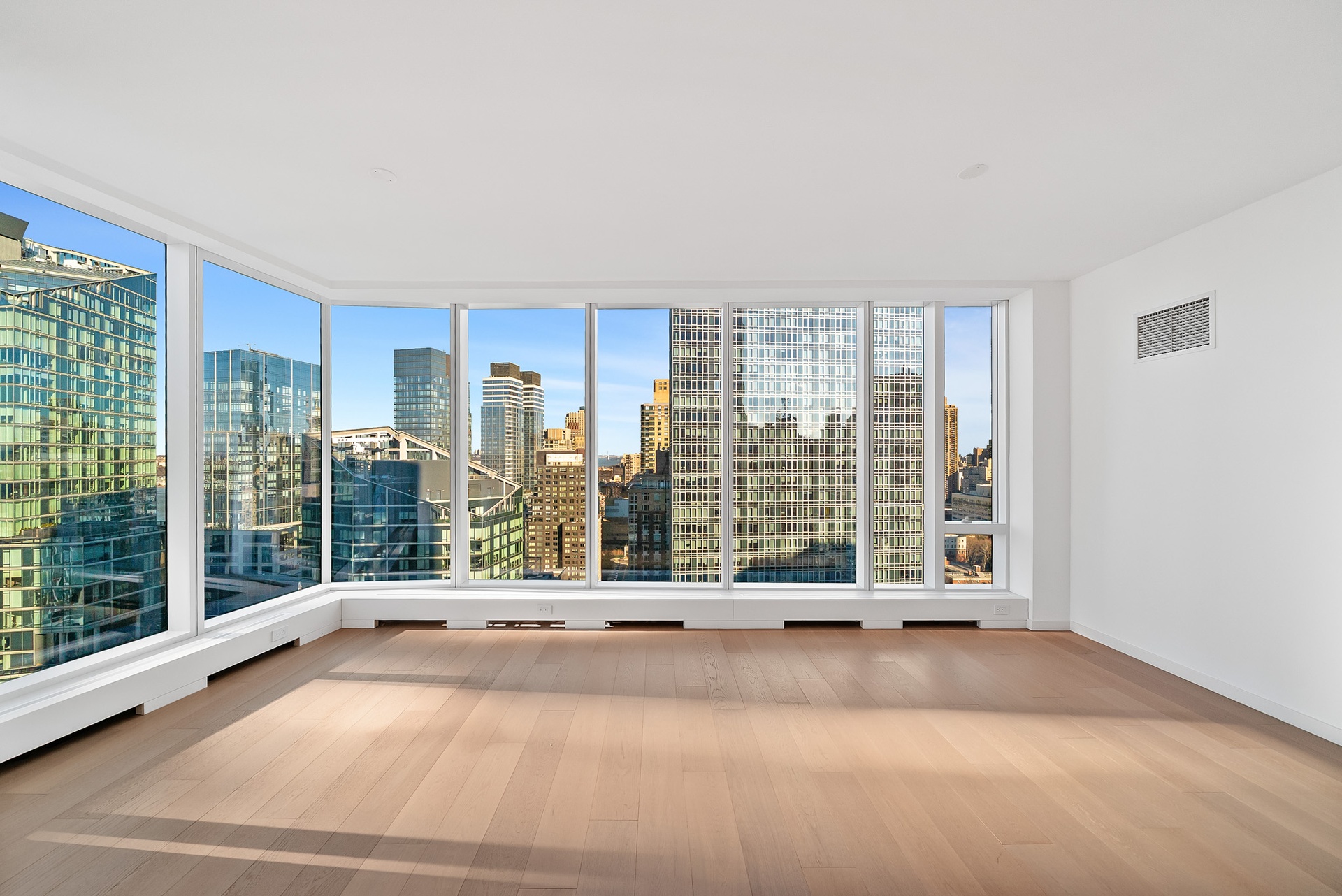 #7 photo, 1 W End Avenue, 맨해튼 Lincoln Square , NY 10023