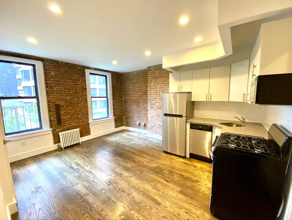 #1 photo, 245 E 39TH Street, Murray Hill , NY 10016