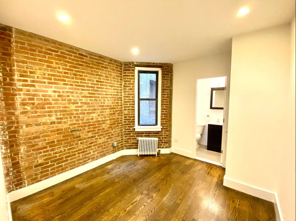 #5 photo, 245 E 39TH Street, Murray Hill , NY 10016