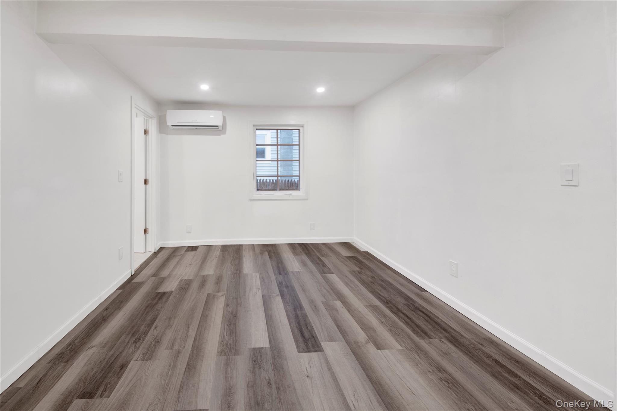 #15 photo, 103 N Pierpont Avenue, Newburgh , NY 12550