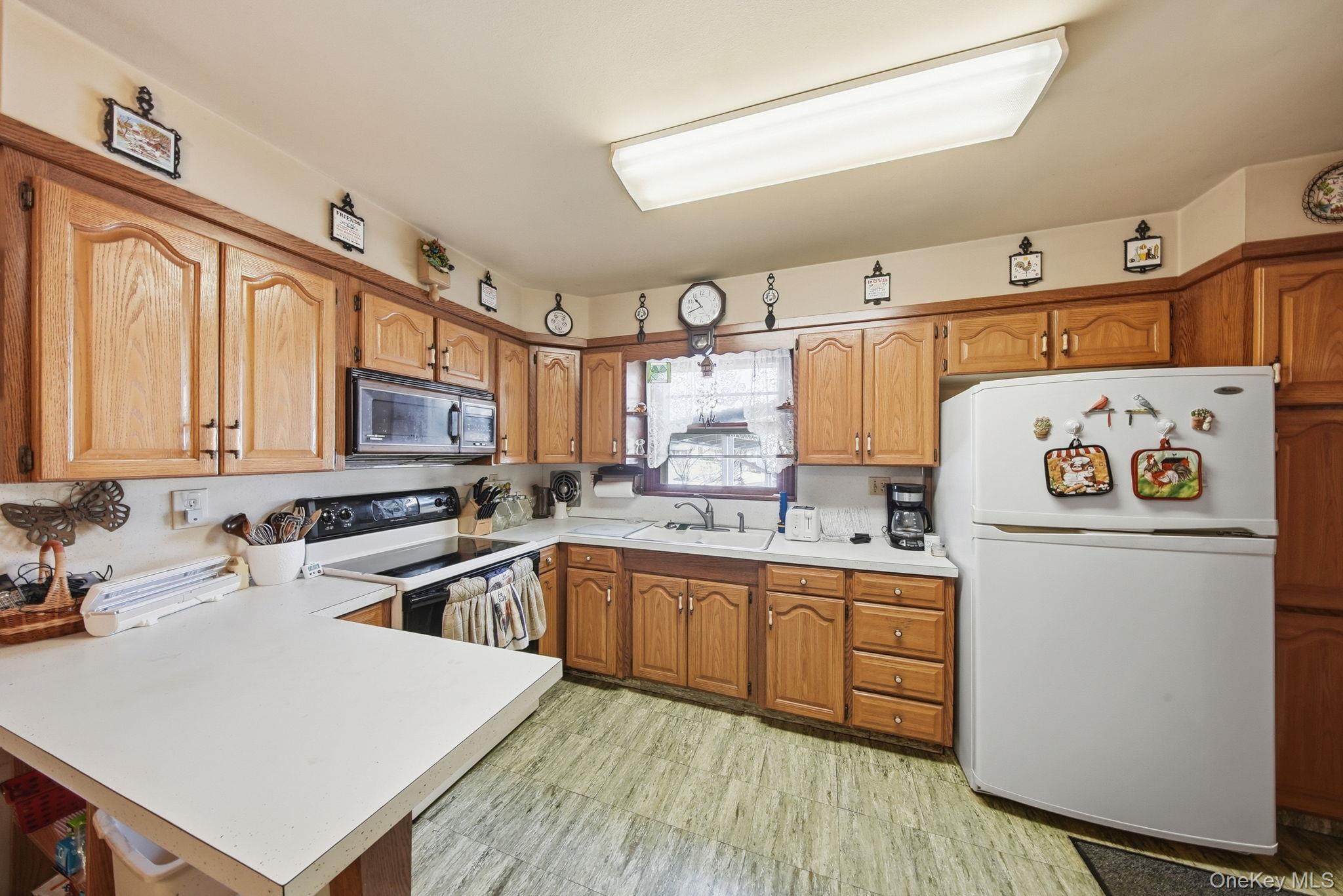 #6 photo, 16 Overlook Drive, Newburgh , NY 12550