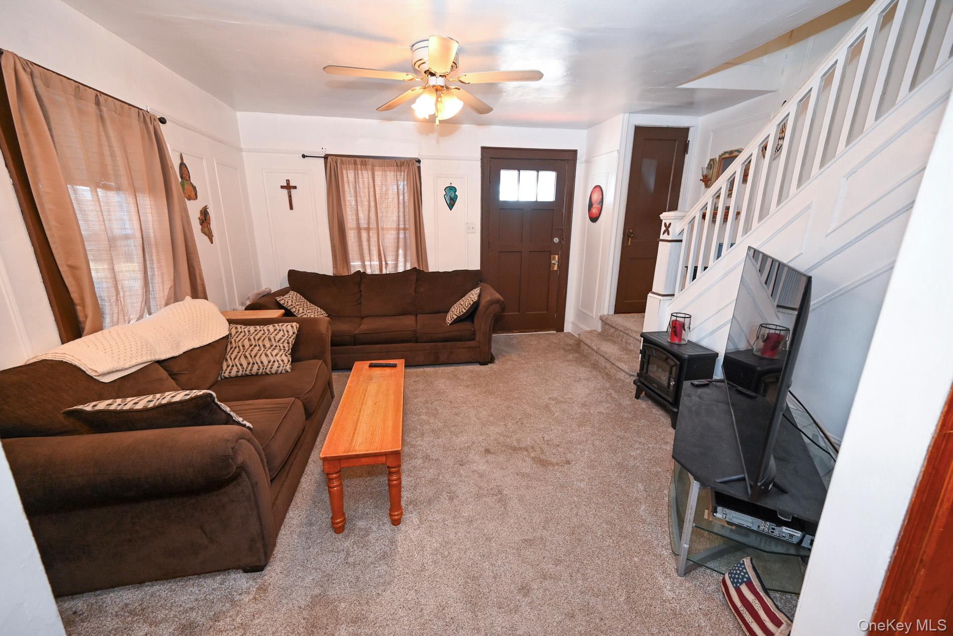 #4 photo, 165 Cochran Place, Valley Stream , NY 11581