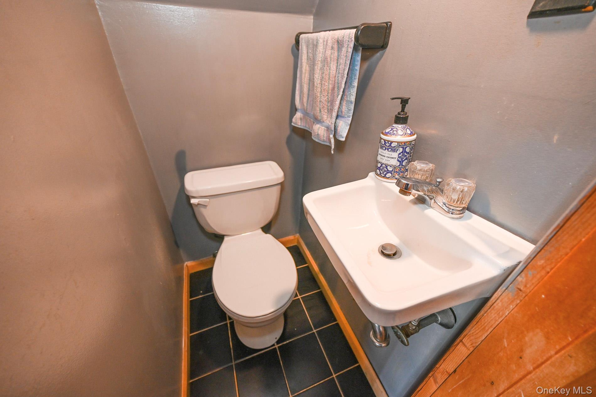 #9 photo, 165 Cochran Place, Valley Stream , NY 11581