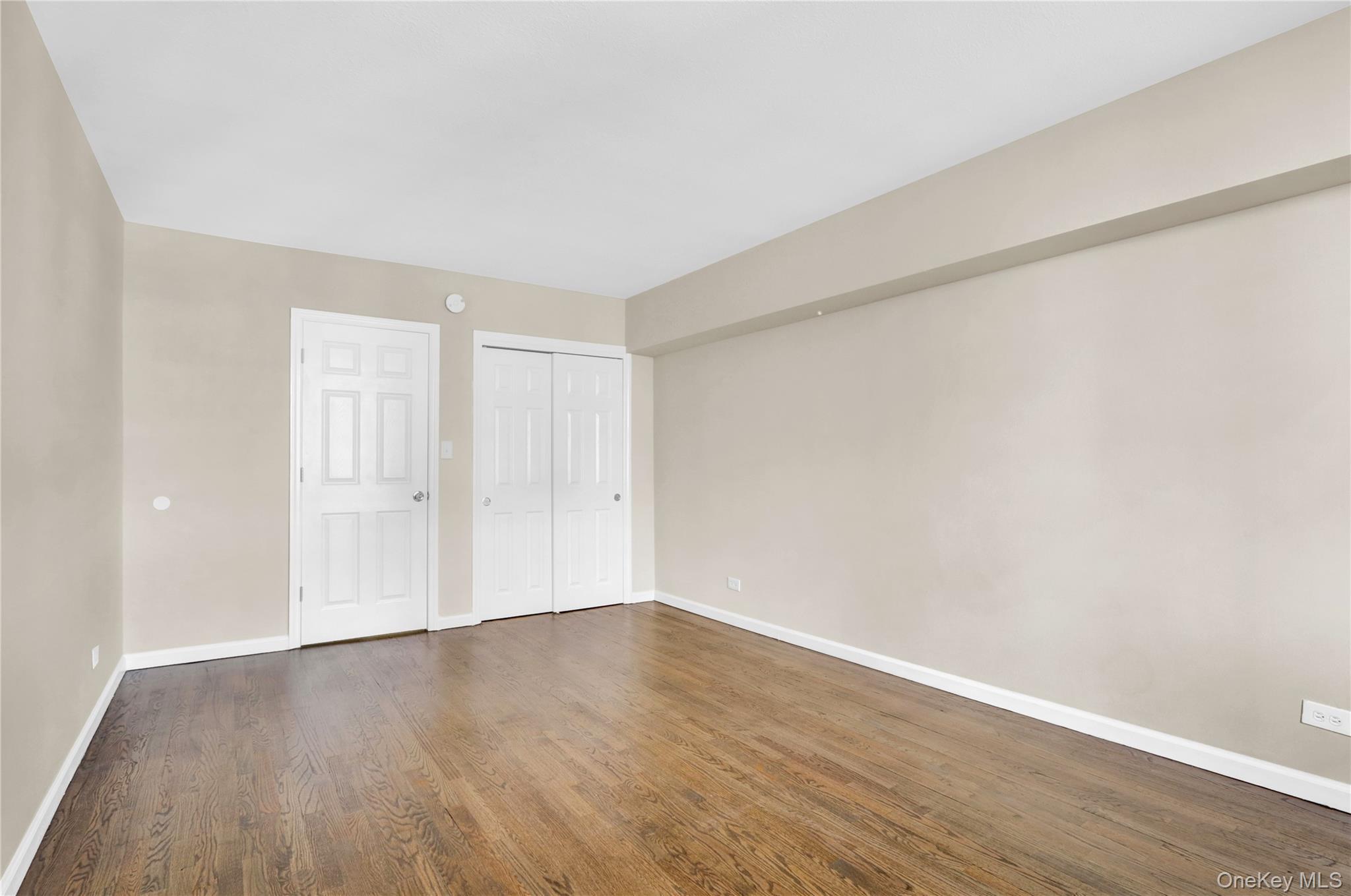 #18 photo, 3201 Grand Concourse, Bronx , NY 10468