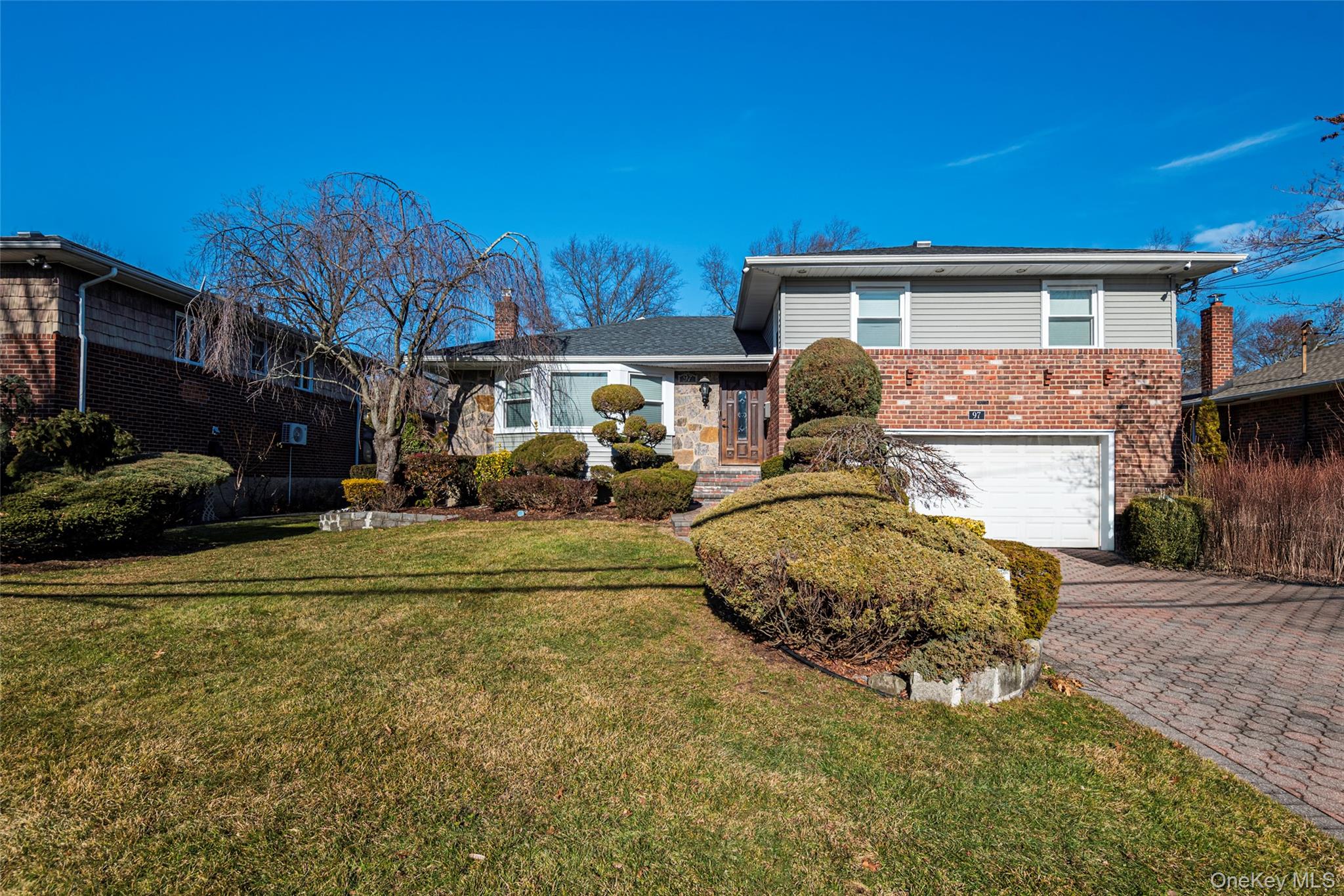 #1 photo, 97 Gilmar Lane, Roslyn Heights , NY 11577