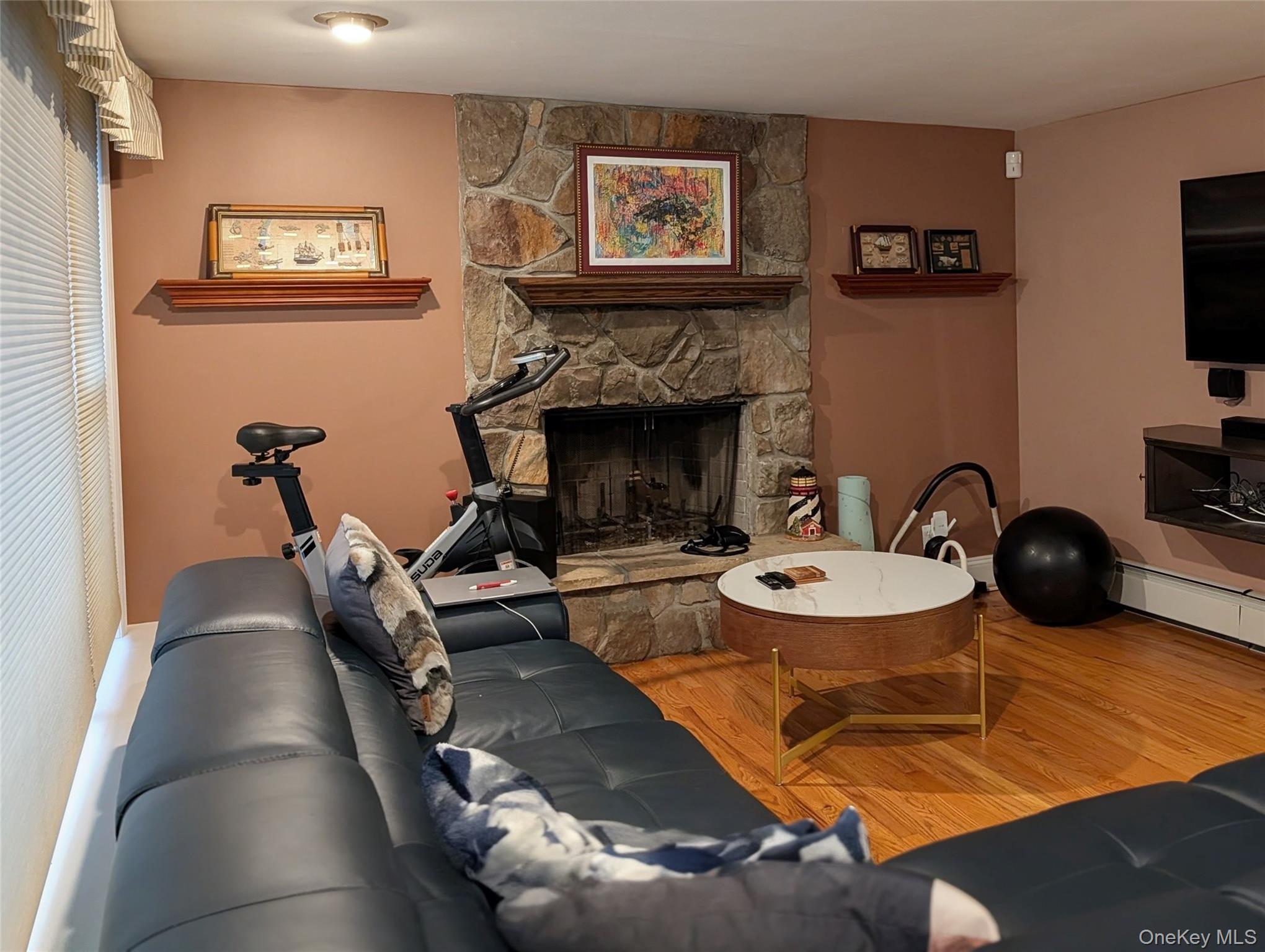 #14 photo, 97 Gilmar Lane, Roslyn Heights , NY 11577