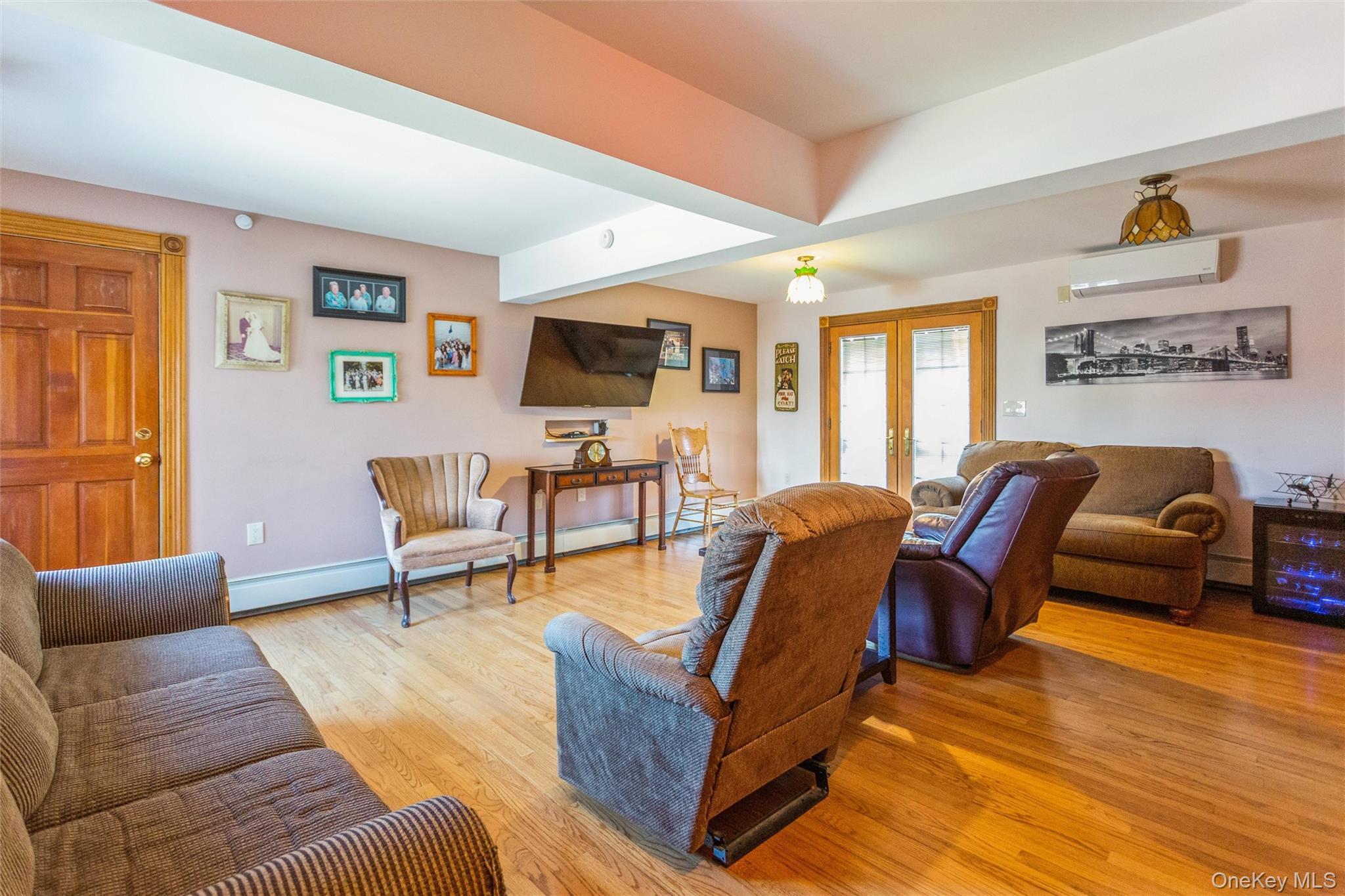 #12 photo, 73 Parma Road, Island Park , NY 11558