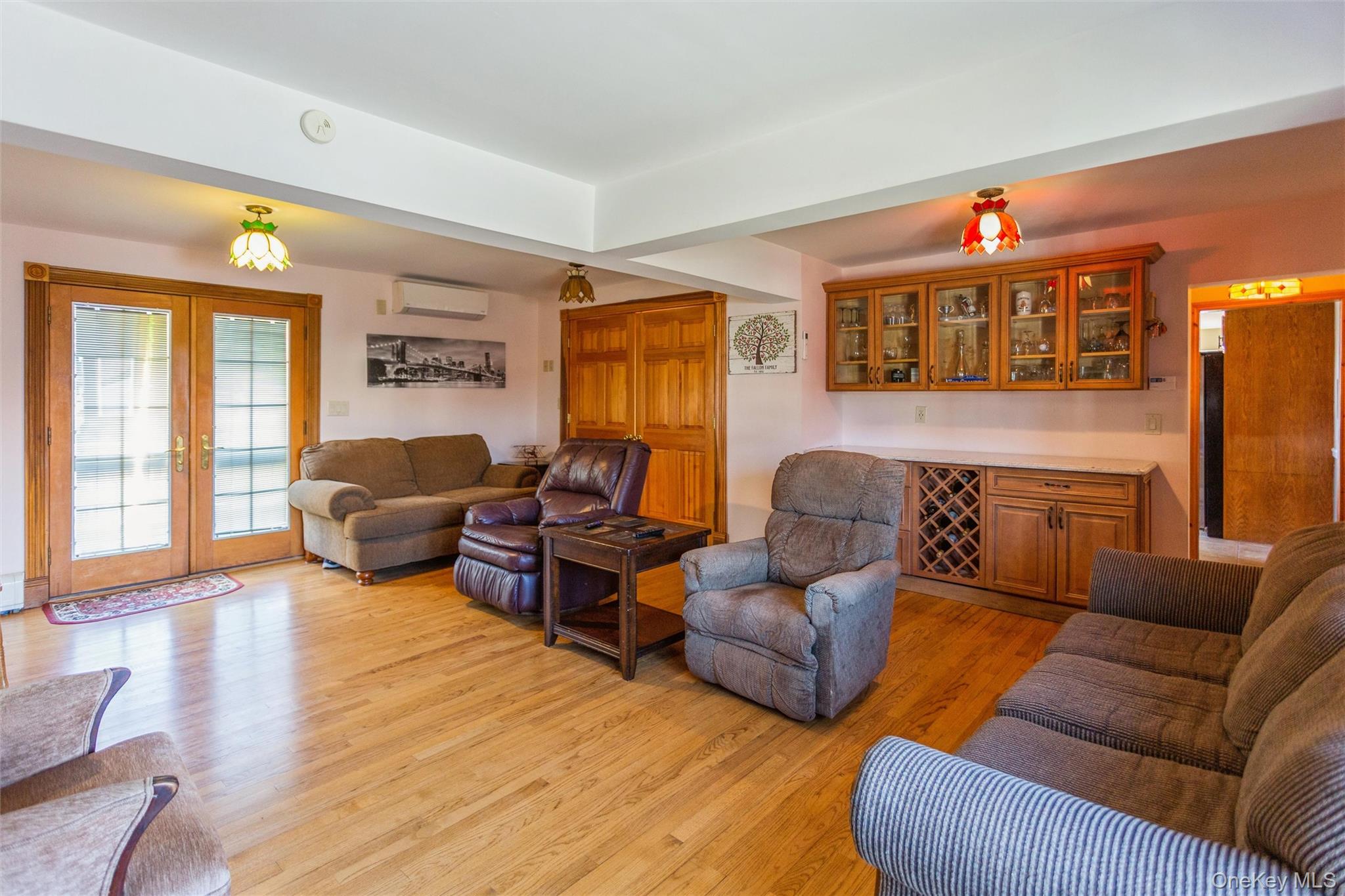 #13 photo, 73 Parma Road, Island Park , NY 11558