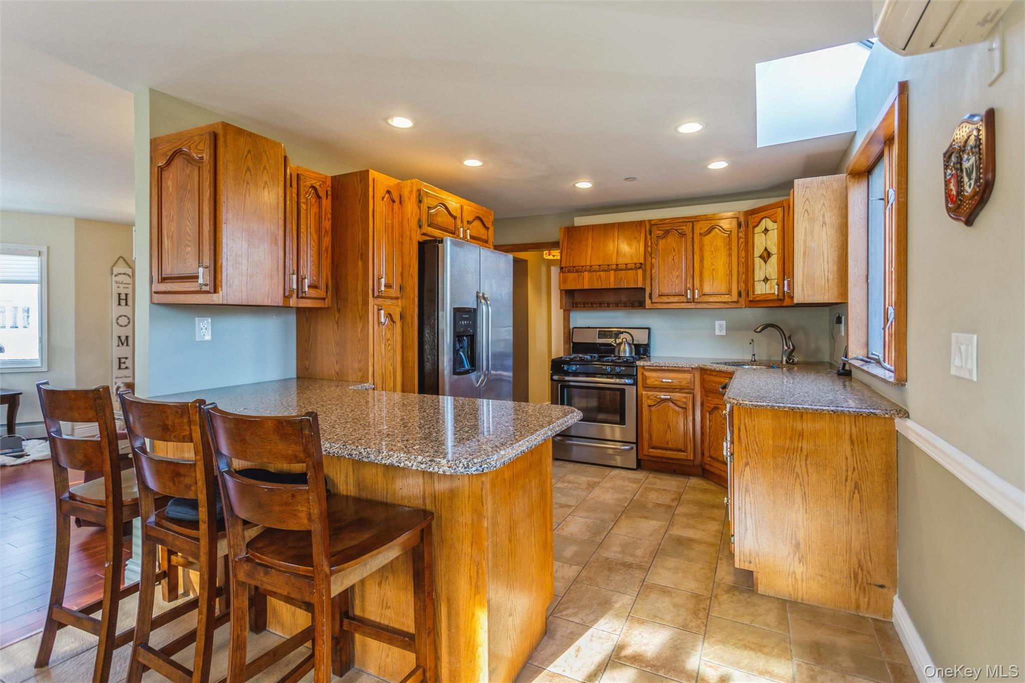 #7 photo, 73 Parma Road, Island Park , NY 11558