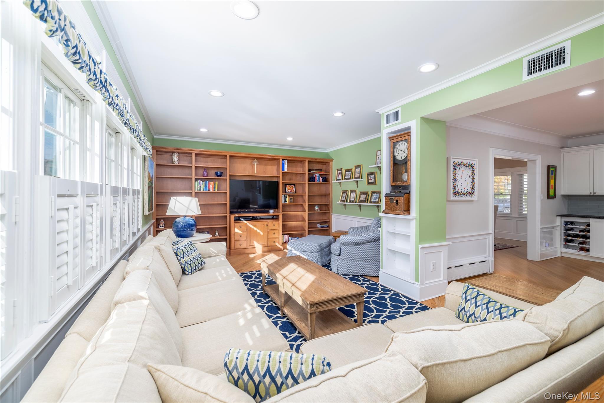 #15 photo, 166 Princeton Road, Rockville Centre , NY 11570