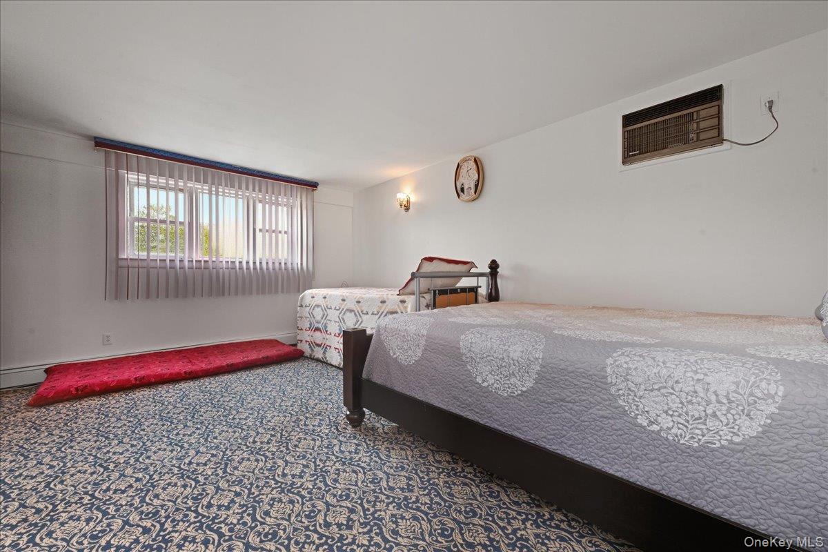 #16 photo, 400 Plainview Road, ناسو Hicksville , NY 11801