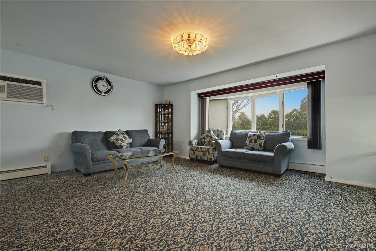 #6 photo, 400 Plainview Road, ناسو Hicksville , NY 11801