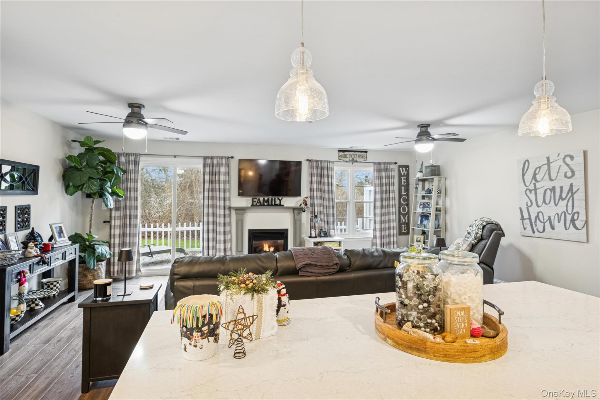 #4 photo, 606 Sara Circle, מחוז סאפוק Port Jefferson Station , NY 11776