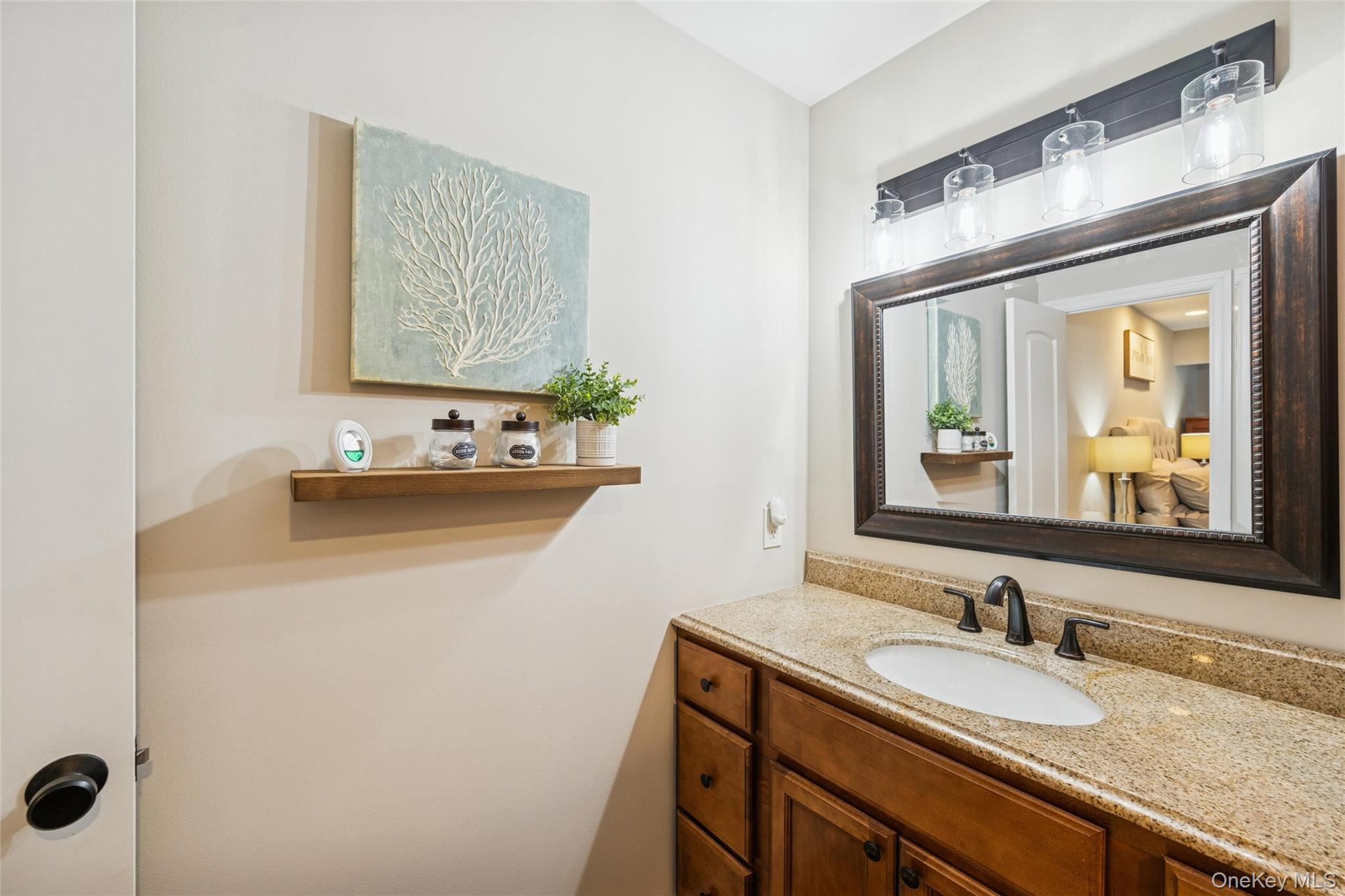 #9 photo, 606 Sara Circle, מחוז סאפוק Port Jefferson Station , NY 11776