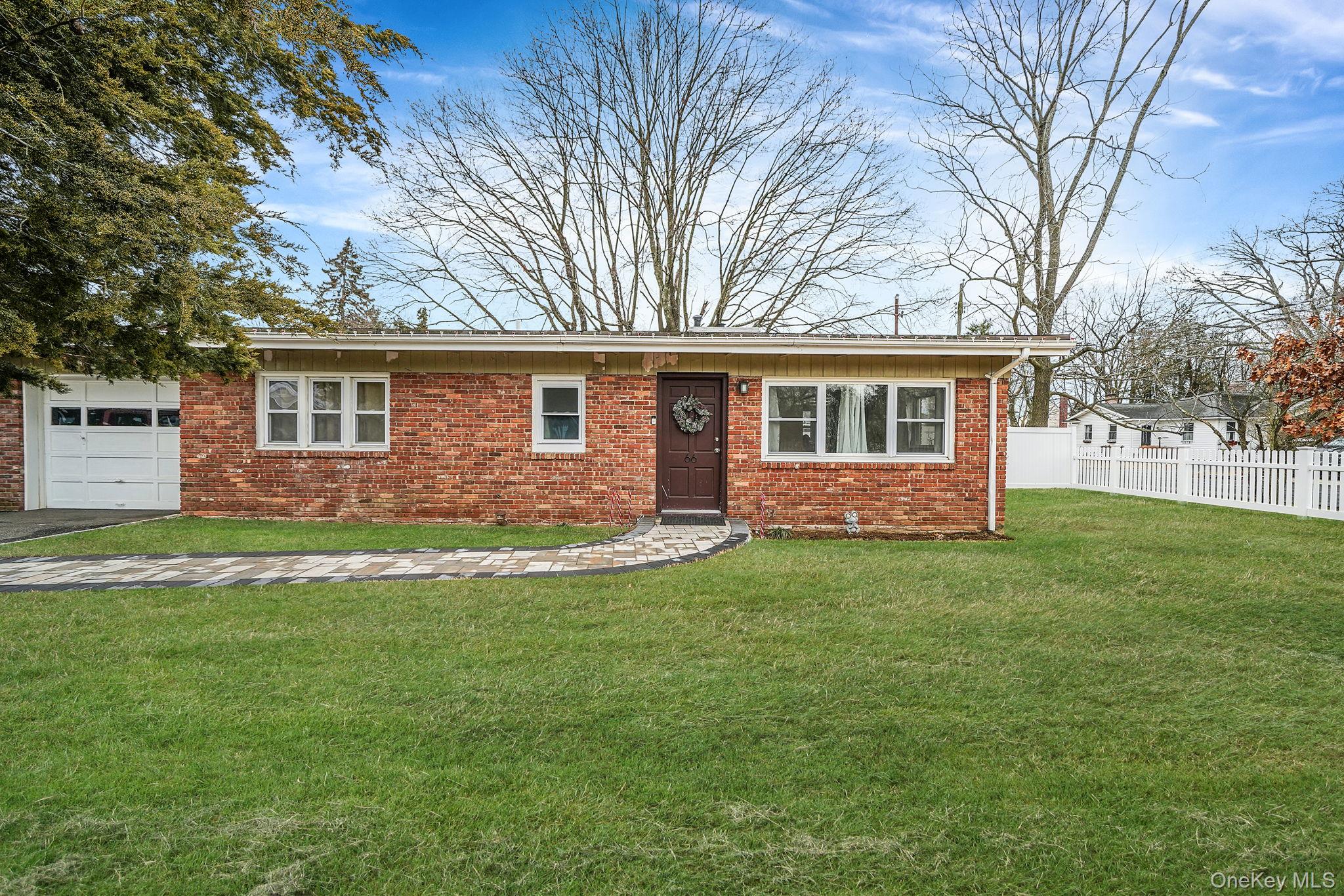 #1 photo, 66 W 10th Street, Huntington Station , NY 11746