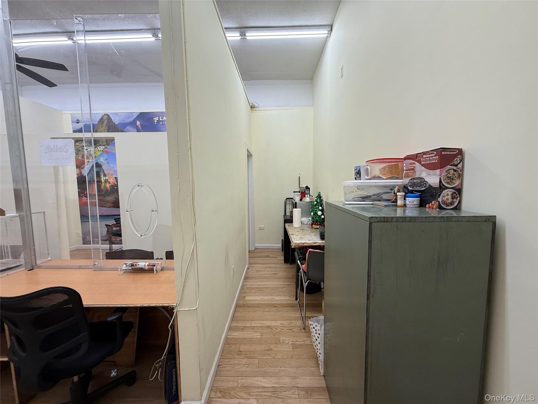 #12 photo, 160 Graham Avenue, Brooklyn , NY 11206