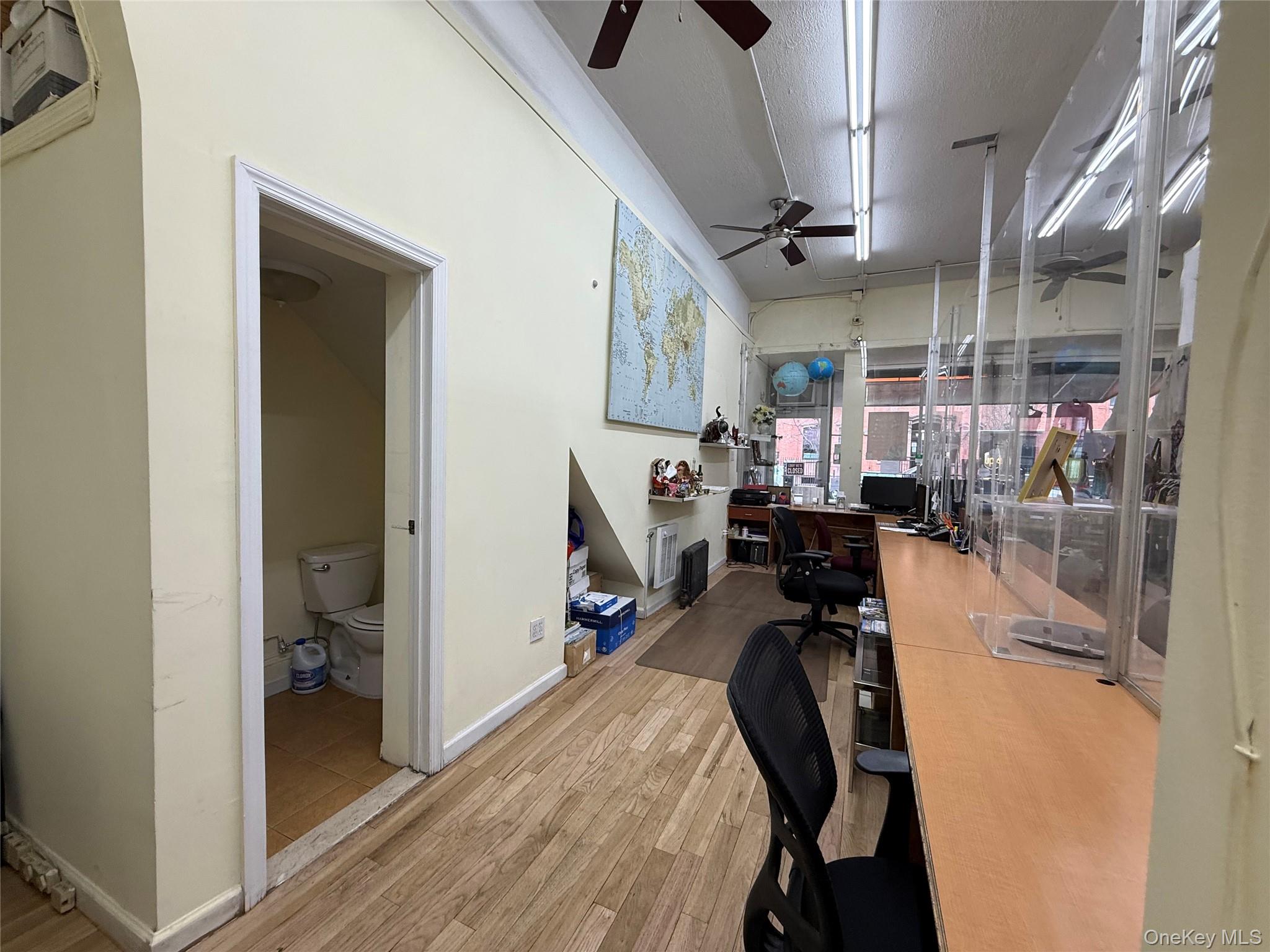 #6 photo, 160 Graham Avenue, Brooklyn , NY 11206