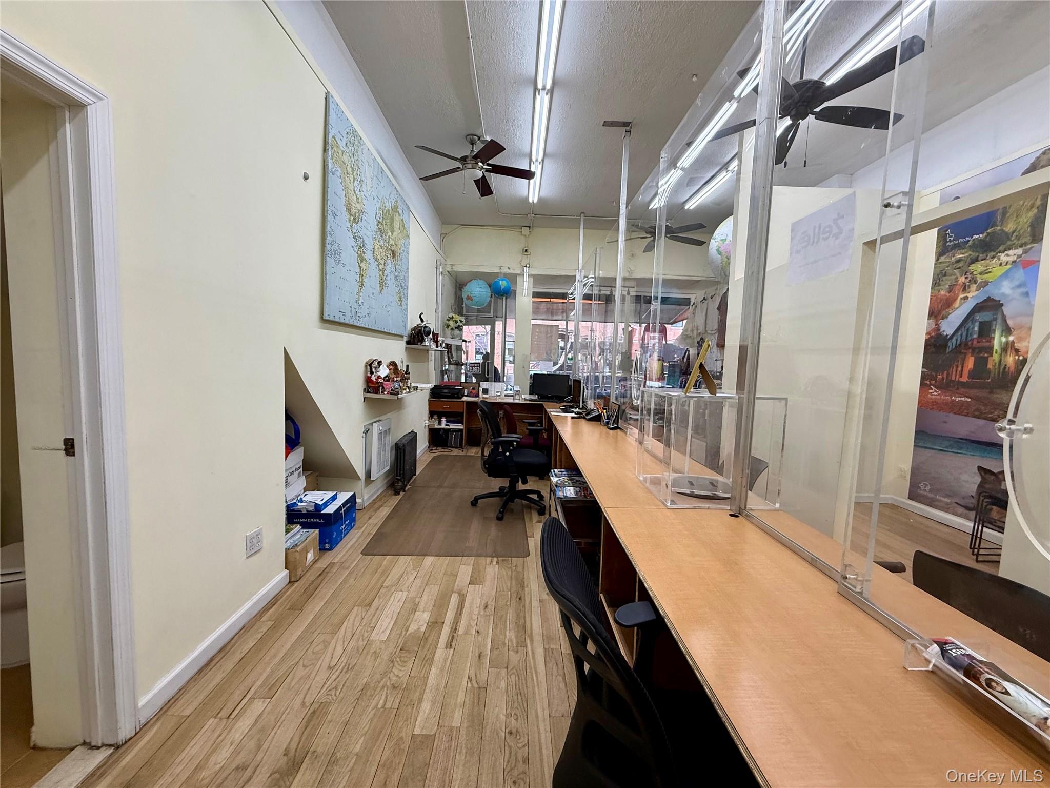 #7 photo, 160 Graham Avenue, Brooklyn , NY 11206