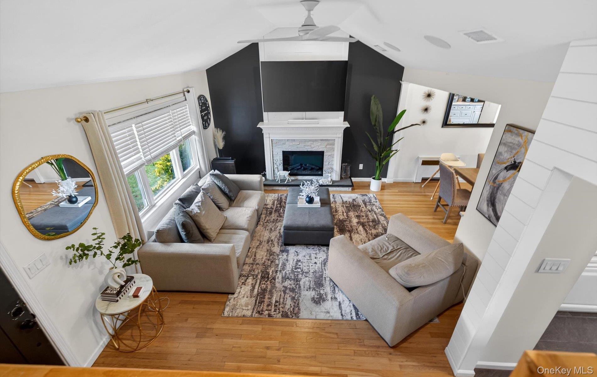 #19 photo, 175 Evergreen Avenue, सफ़ोक काउंटी Smithtown , NY 11787