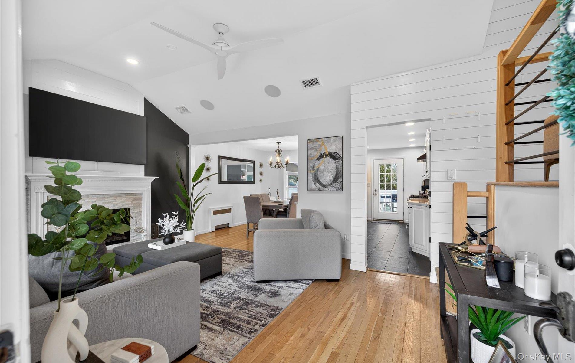 #5 photo, 175 Evergreen Avenue, सफ़ोक काउंटी Smithtown , NY 11787