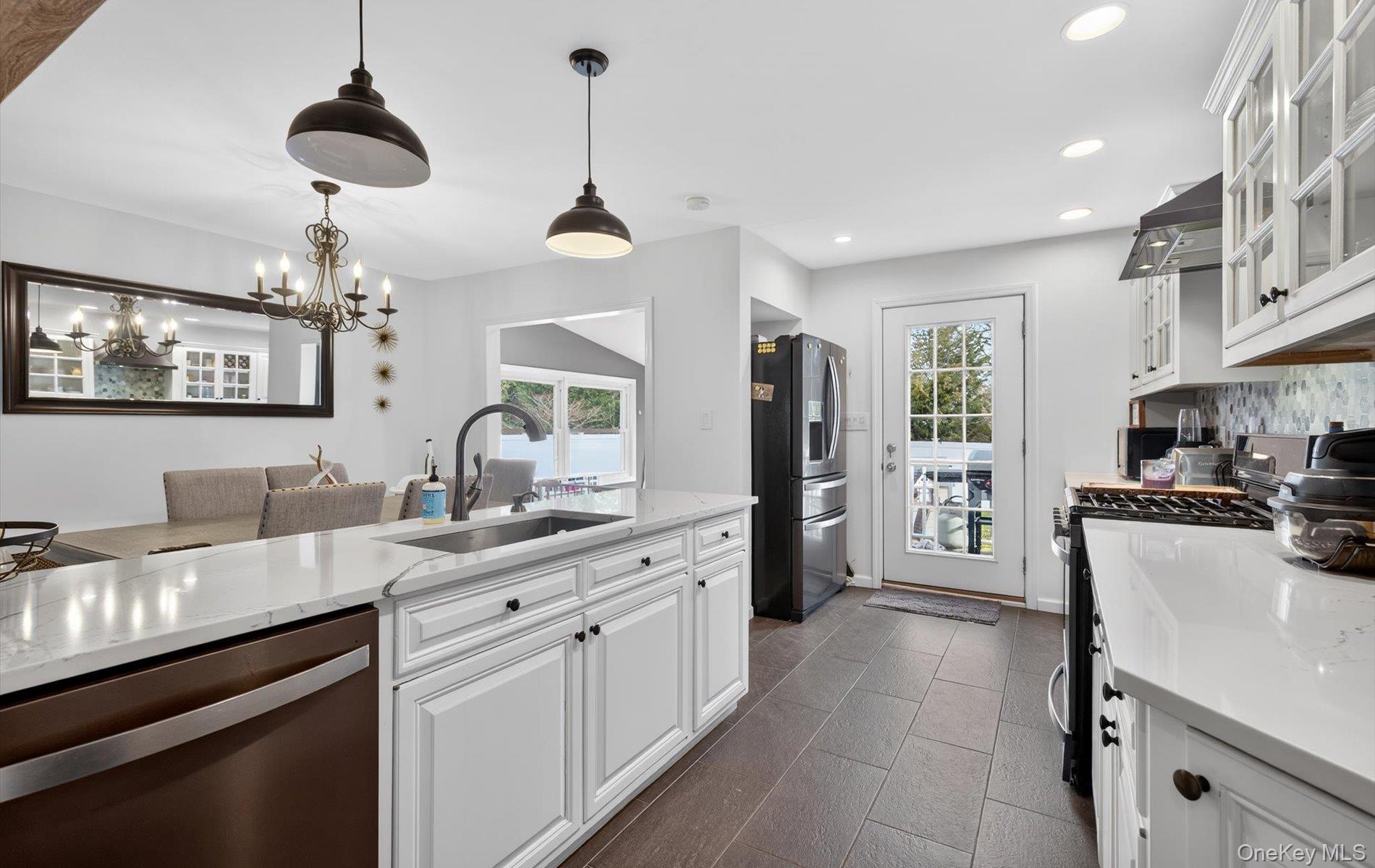 #7 photo, 175 Evergreen Avenue, सफ़ोक काउंटी Smithtown , NY 11787