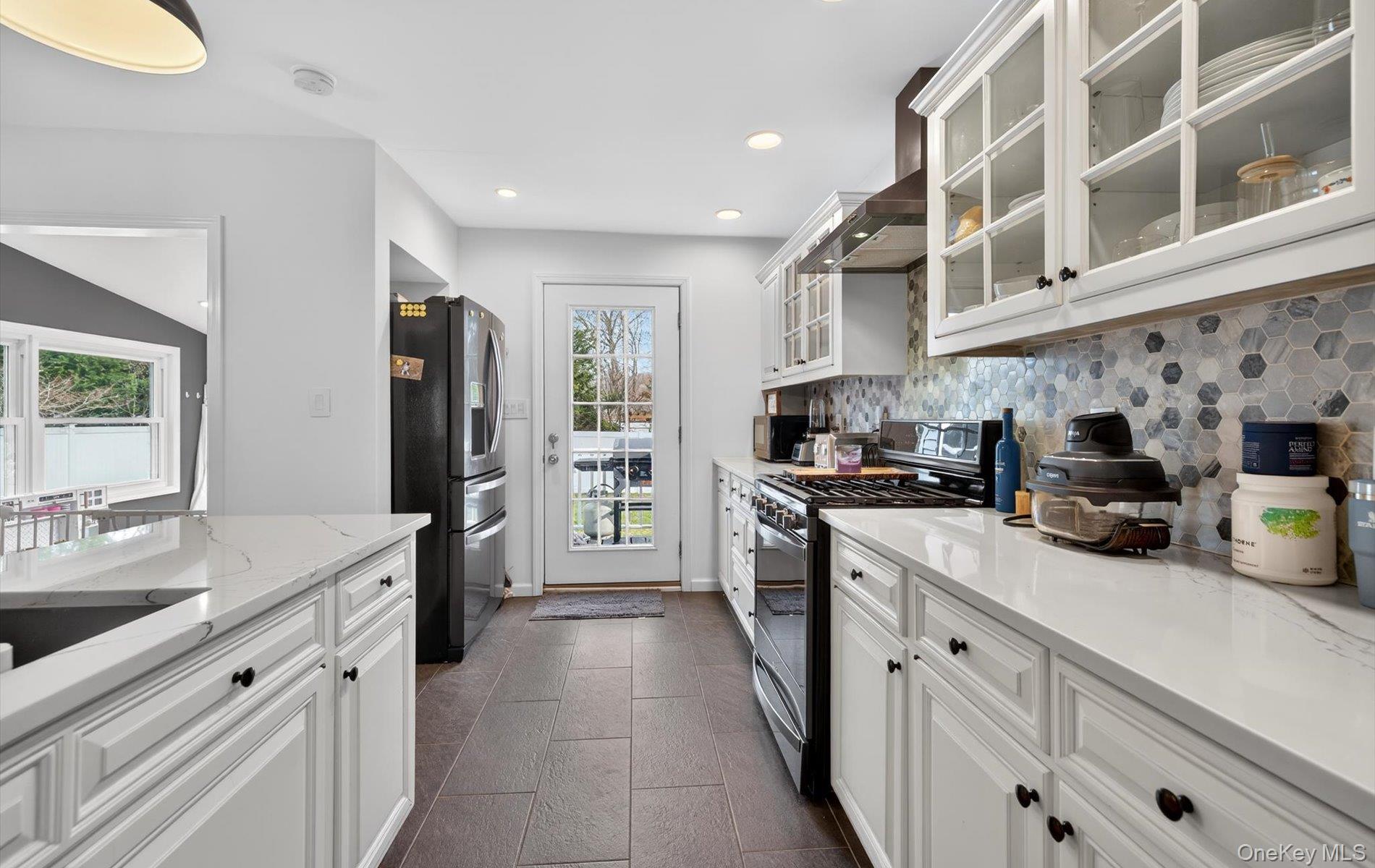 #8 photo, 175 Evergreen Avenue, सफ़ोक काउंटी Smithtown , NY 11787