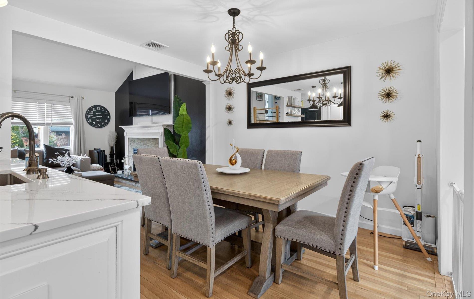 #9 photo, 175 Evergreen Avenue, सफ़ोक काउंटी Smithtown , NY 11787