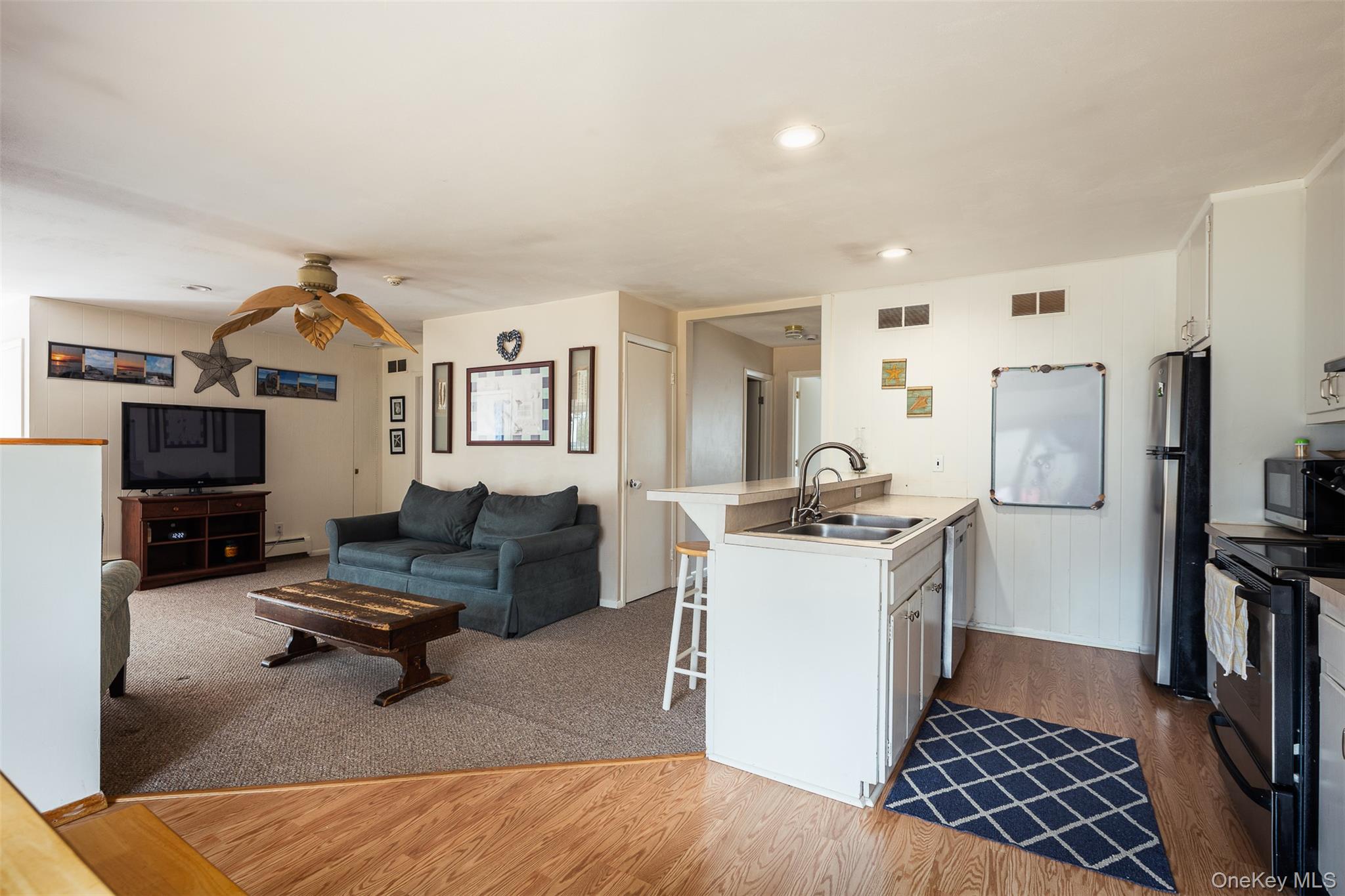 #6 photo, 2 Fenwick Street, Mastic , NY 11950