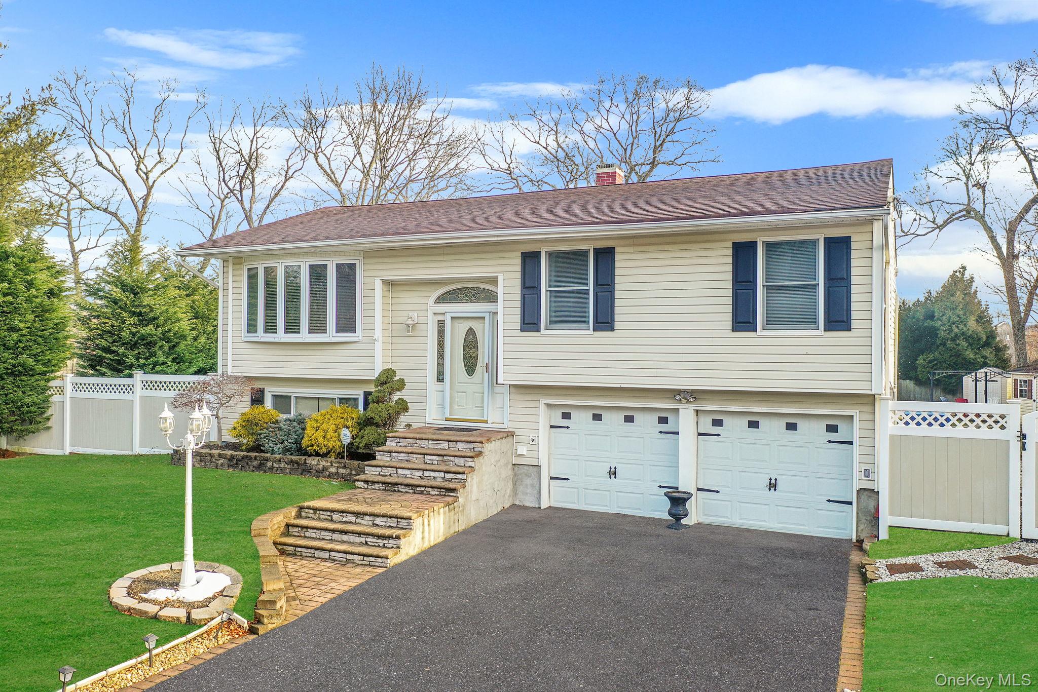 #1 photo, 131 Joline Road, Port Jefferson , NY 11776