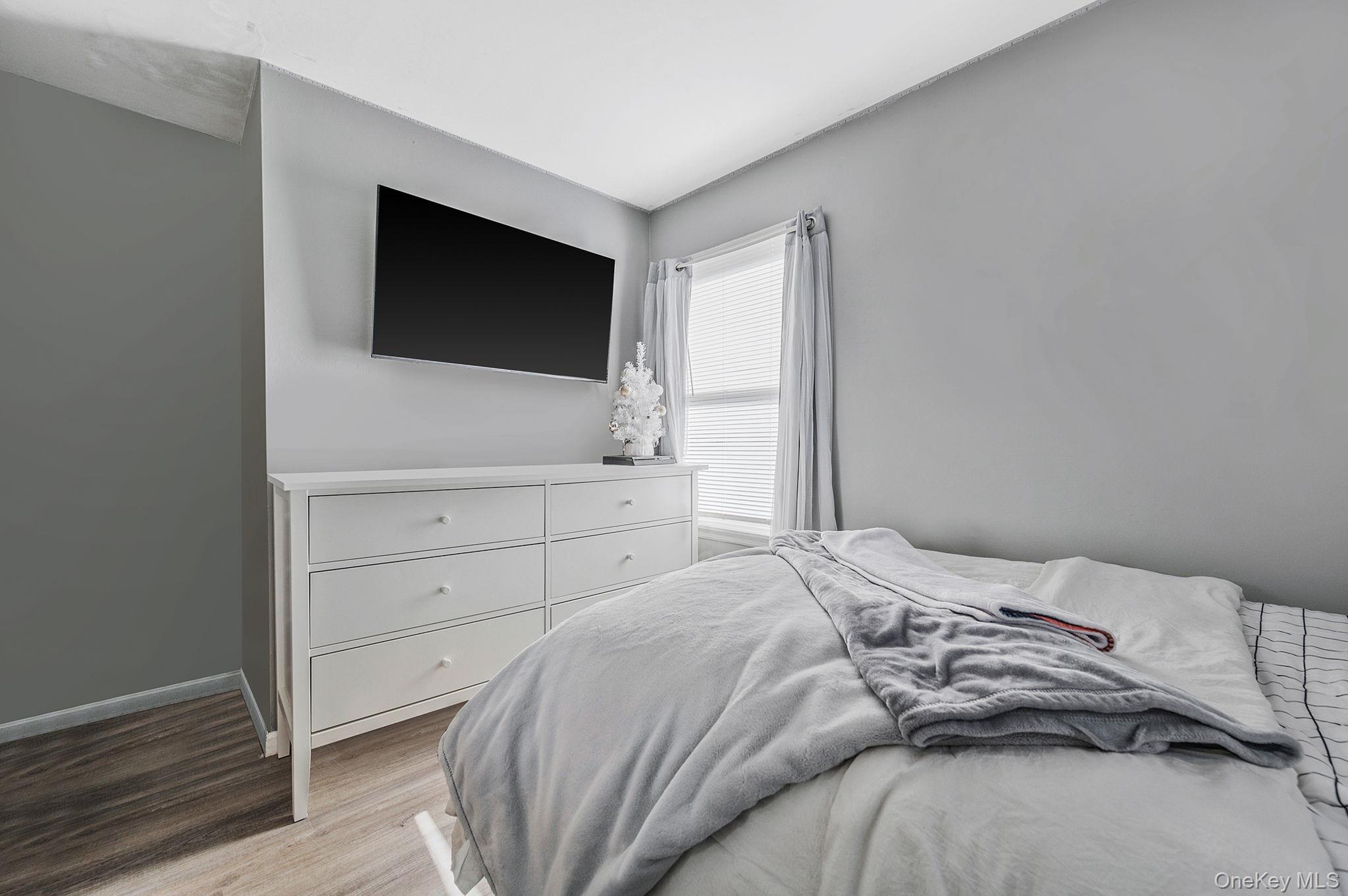 #18 photo, 131 Joline Road, Port Jefferson , NY 11776