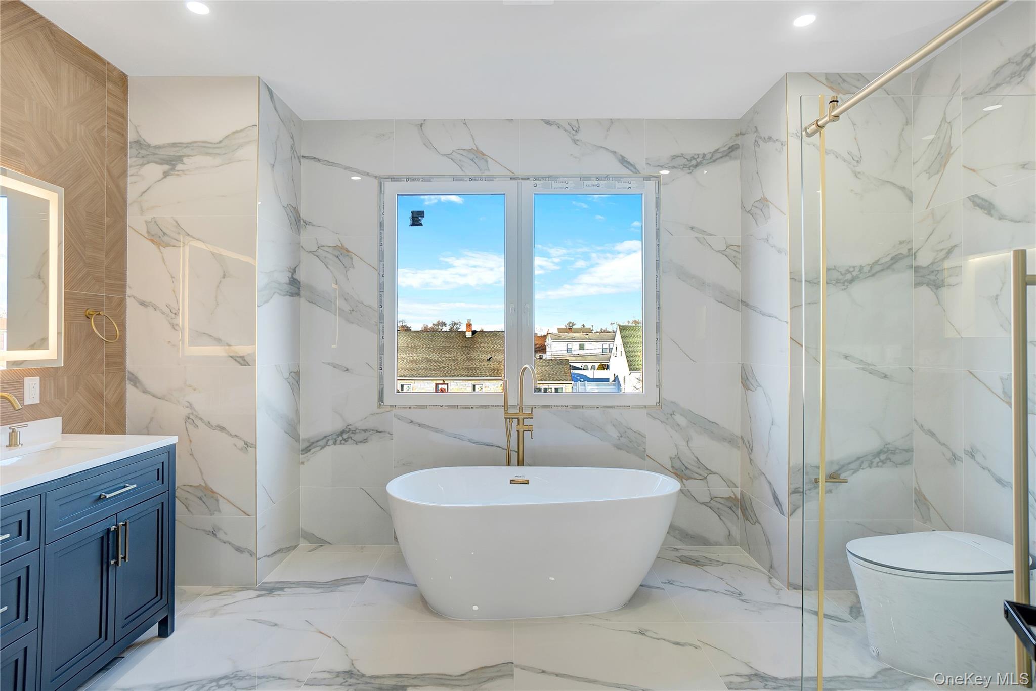 #6 photo, 23 Glade Lane, 롱 아일랜드 Levittown , NY 11756