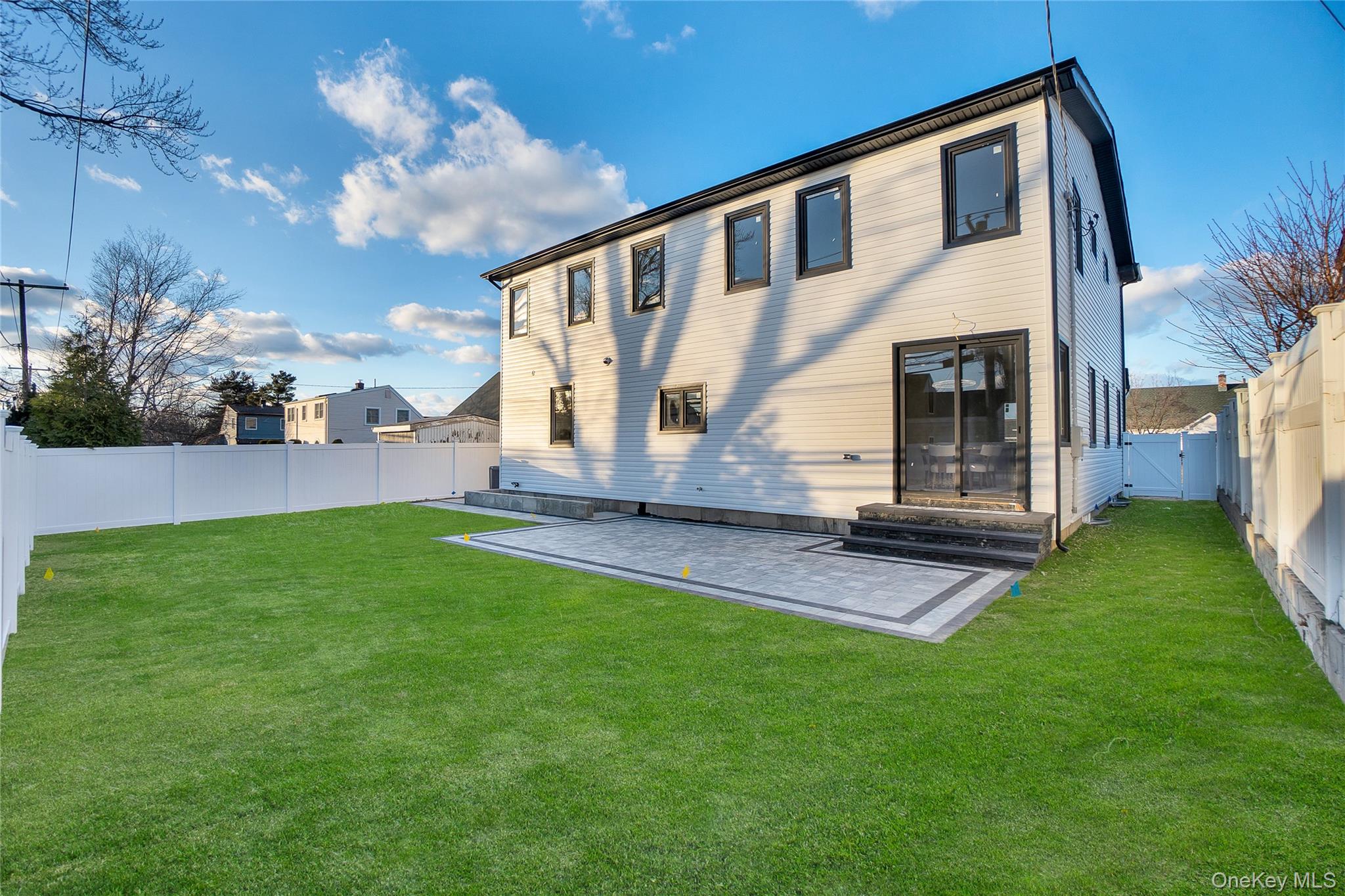 #7 photo, 23 Glade Lane, 롱 아일랜드 Levittown , NY 11756