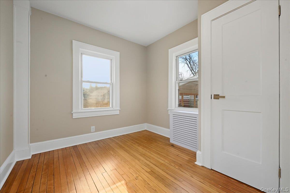 #8 photo, 160 Argyle Avenue, Uniondale , NY 11553