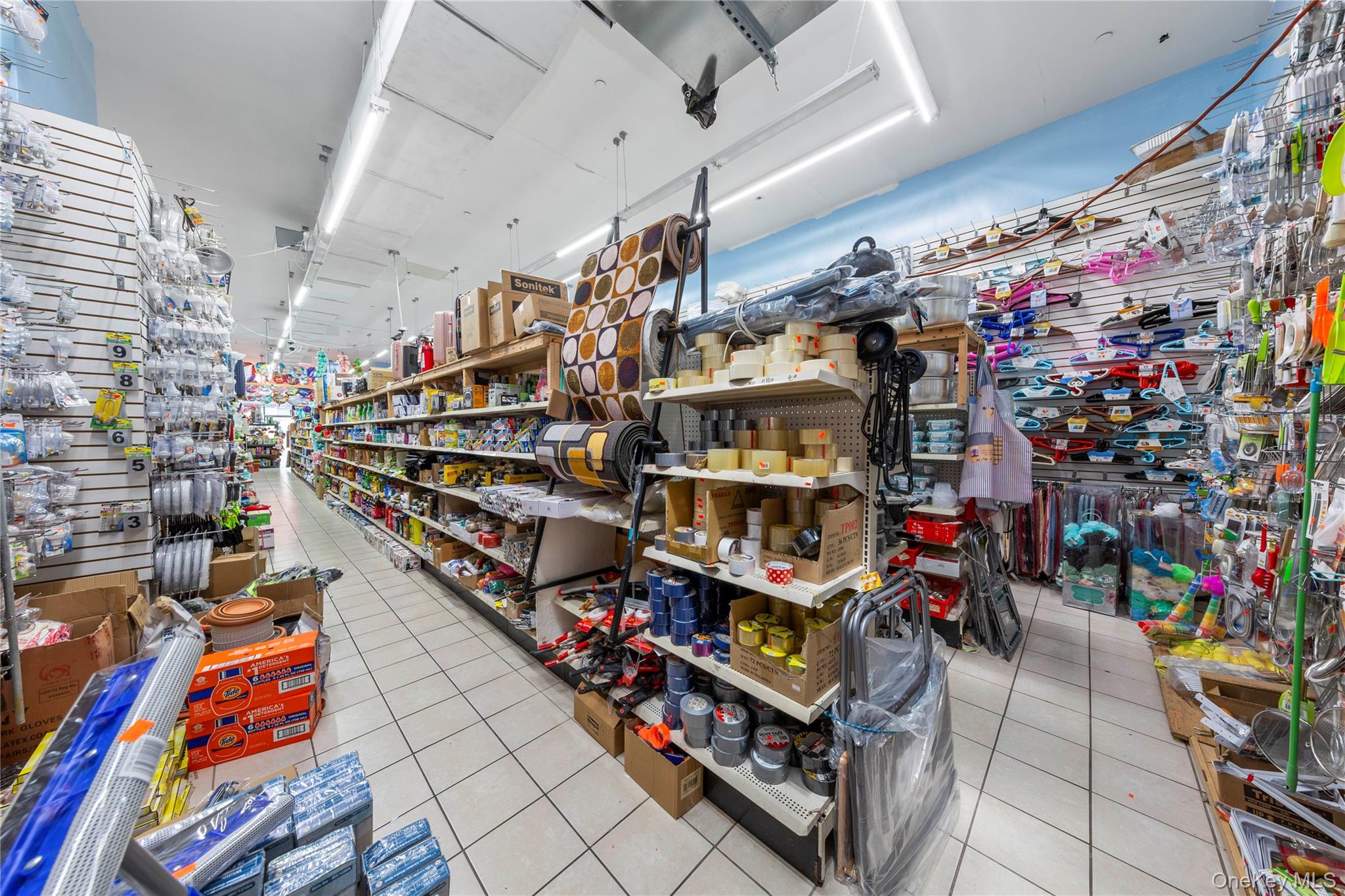 #4 photo, 99-15 Northern Boulevard, 皇后区 Corona , NY 11368